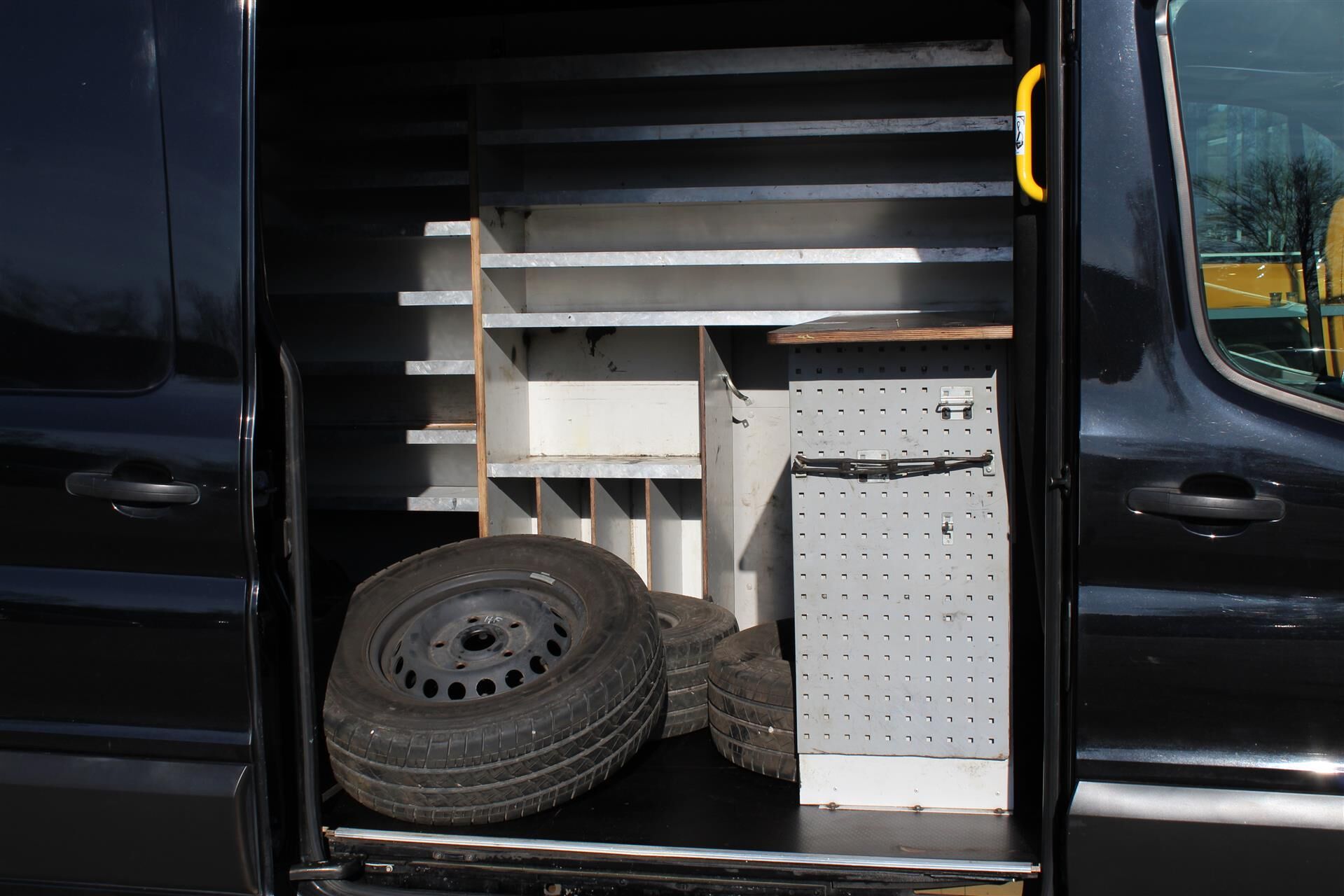 Billede af Ford Transit 350 L3H2 2,0 TDCi Trend 185HK Van 6g Aut.