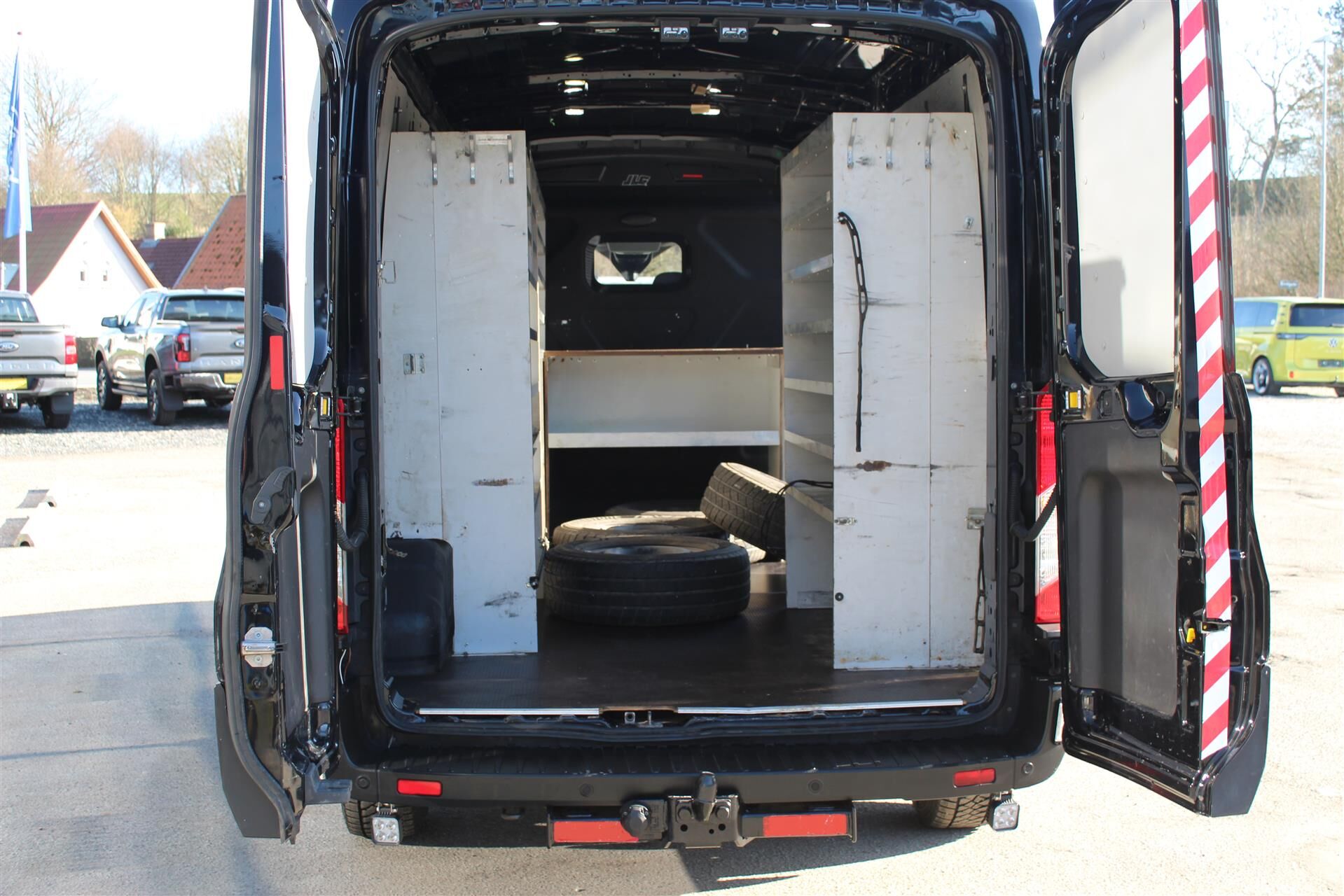 Billede af Ford Transit 350 L3H2 2,0 TDCi Trend 185HK Van 6g Aut.