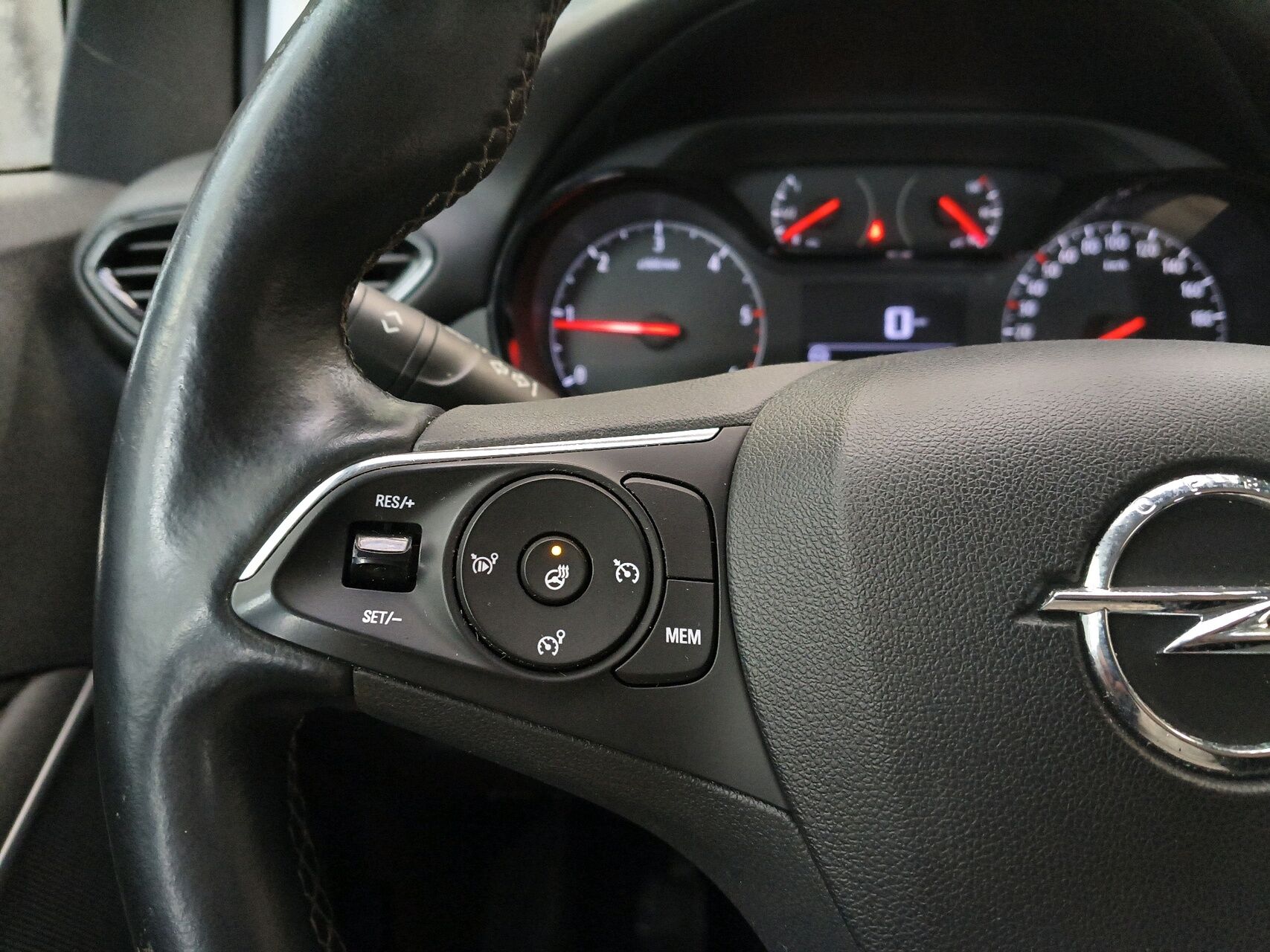 Billede af Opel Crossland X 1,6 CDTI Enjoy Start/Stop 99HK 5d