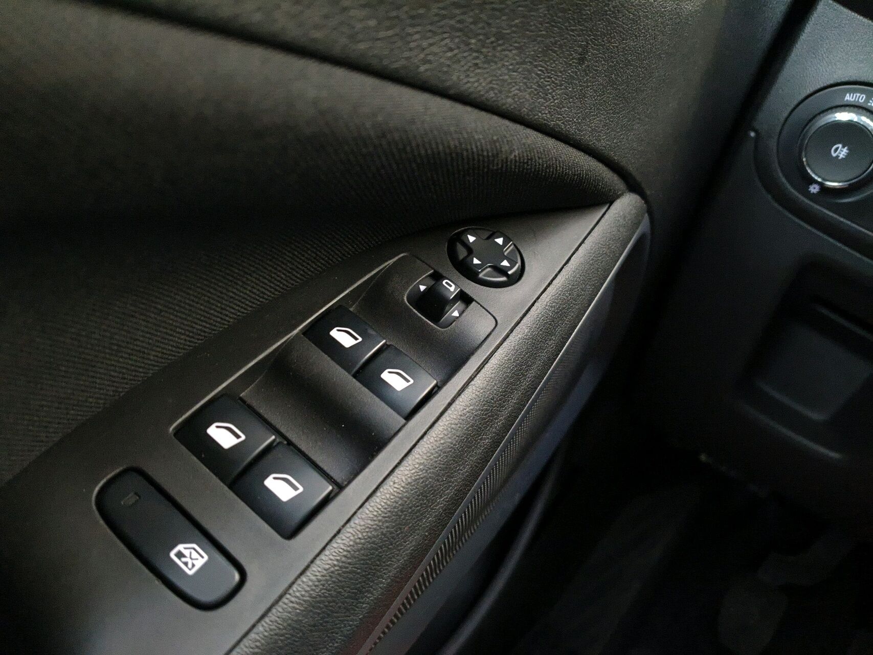 Billede af Opel Crossland X 1,6 CDTI Enjoy Start/Stop 99HK 5d