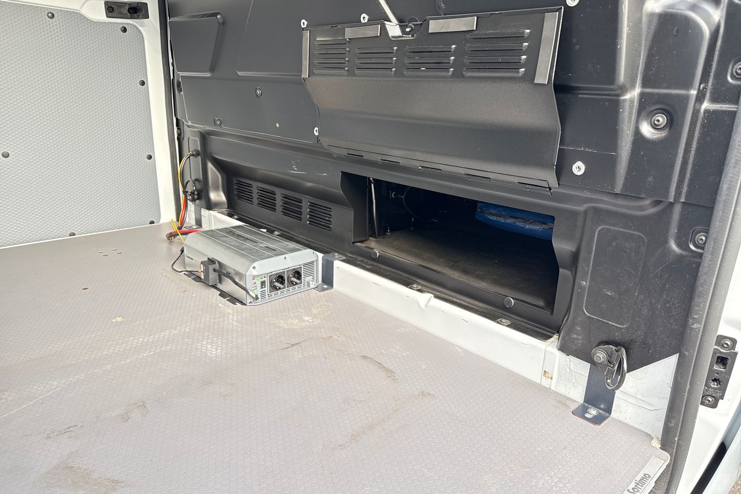 Billede af Ford Transit Custom 300 L1H1 2,0 TDCi Trend 130HK Van 6g Aut.