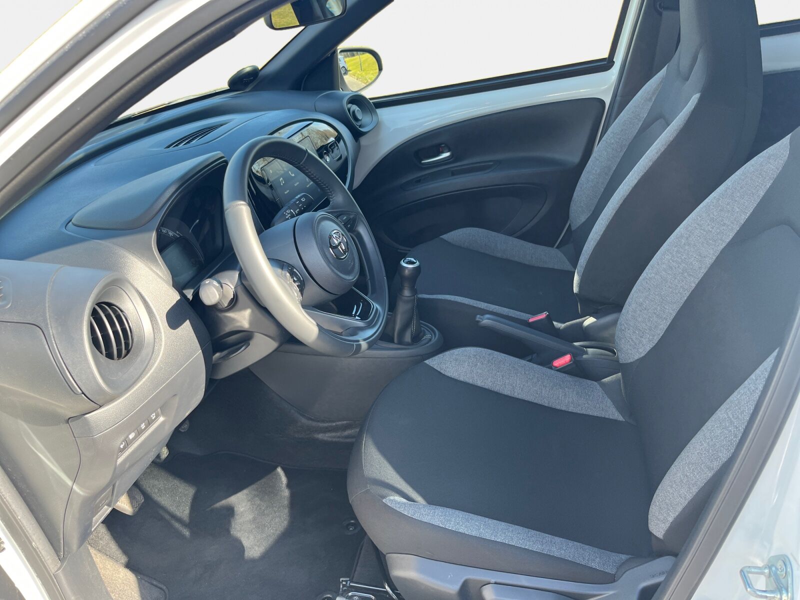 Billede af Toyota Aygo X 1,0 VVT-I Active 72HK 5d