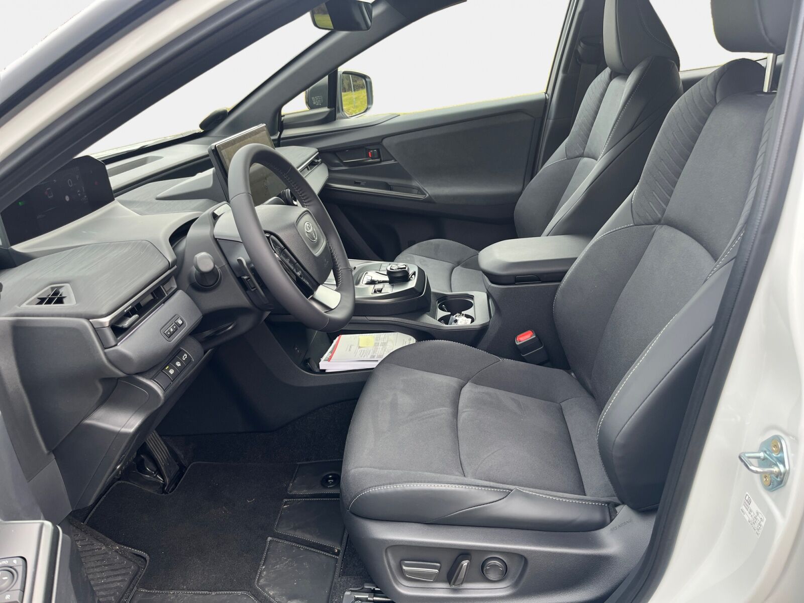 Billede af Toyota C-HR+ EL Executive AWD 343HK 5d Aut.