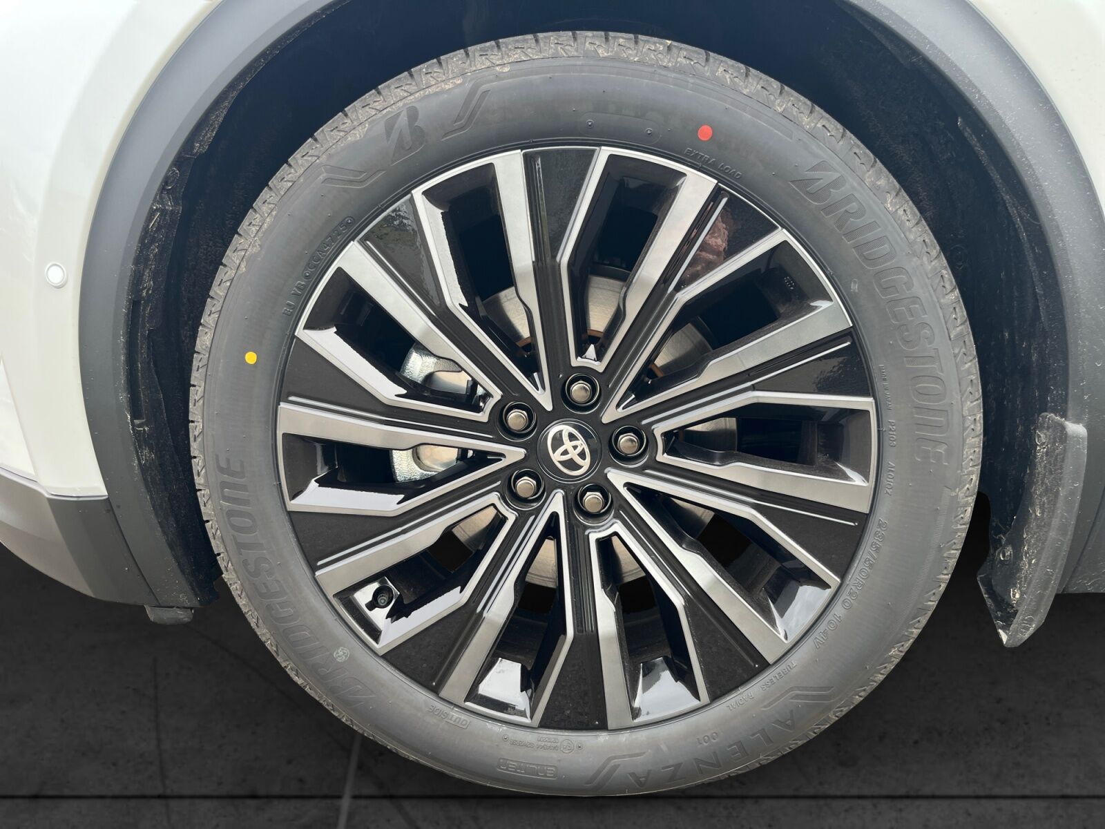 Billede af Toyota C-HR+ EL Executive AWD 343HK 5d Aut.