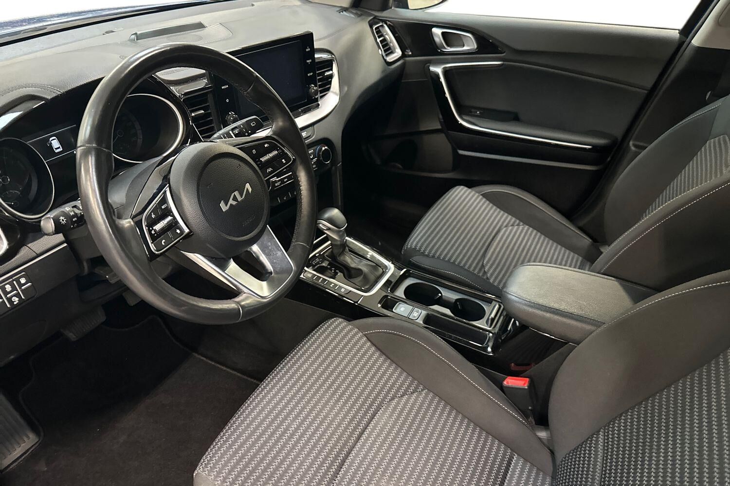 Billede af Kia Ceed SW 1,6 GDI PHEV  Plugin-hybrid Prestige DCT 141HK Stc 6g Aut.