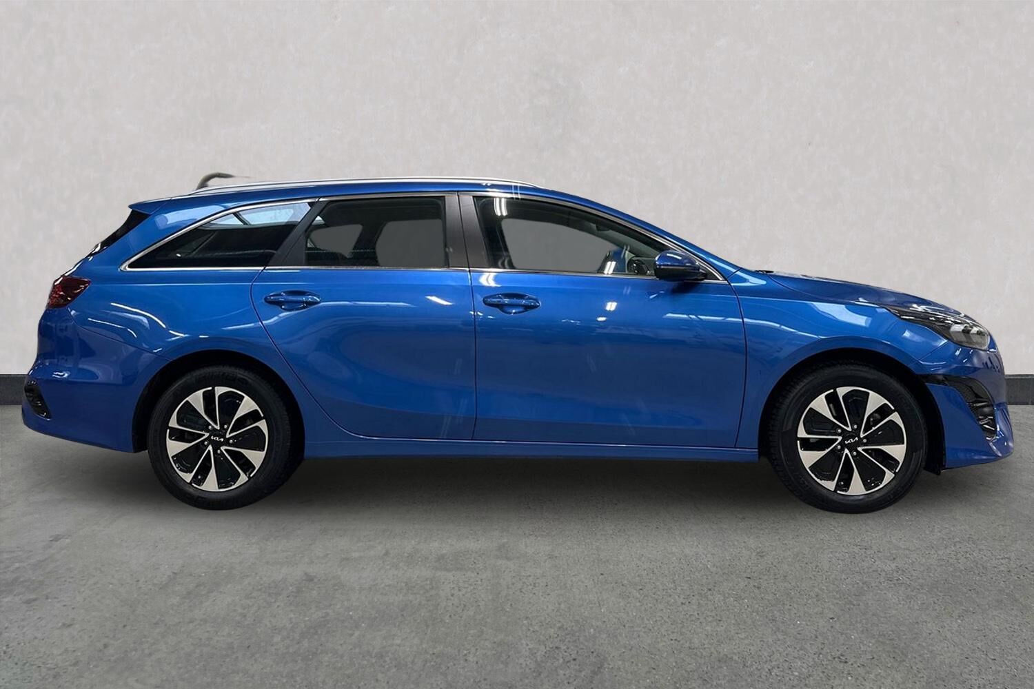 Billede af Kia Ceed SW 1,6 GDI PHEV  Plugin-hybrid Prestige DCT 141HK Stc 6g Aut.