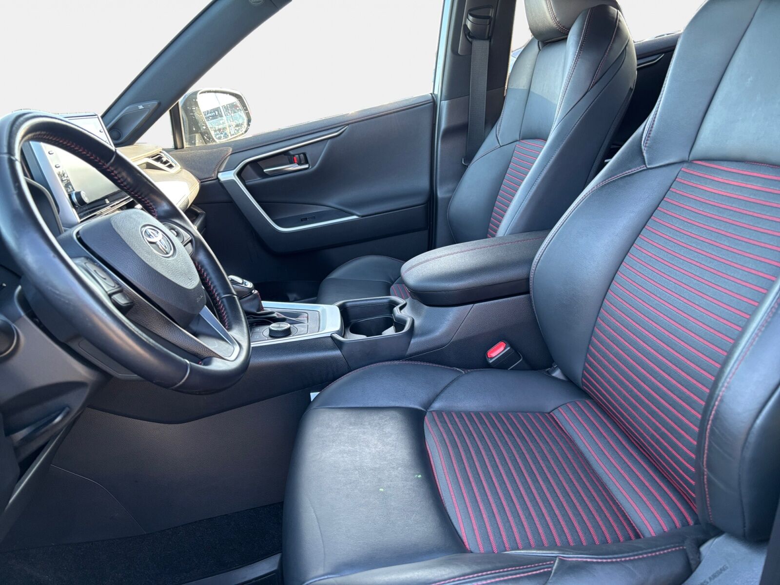 Billede af Toyota RAV4 Plug-in 2,5 Plugin-hybrid H3 Premium AWD 306HK 5d 6g Aut.