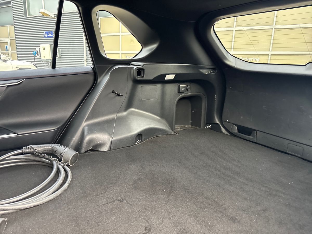 Billede af Toyota RAV4 Plug-in 2,5 Plugin-hybrid Active Premium AWD 306HK 5d 6g Aut.