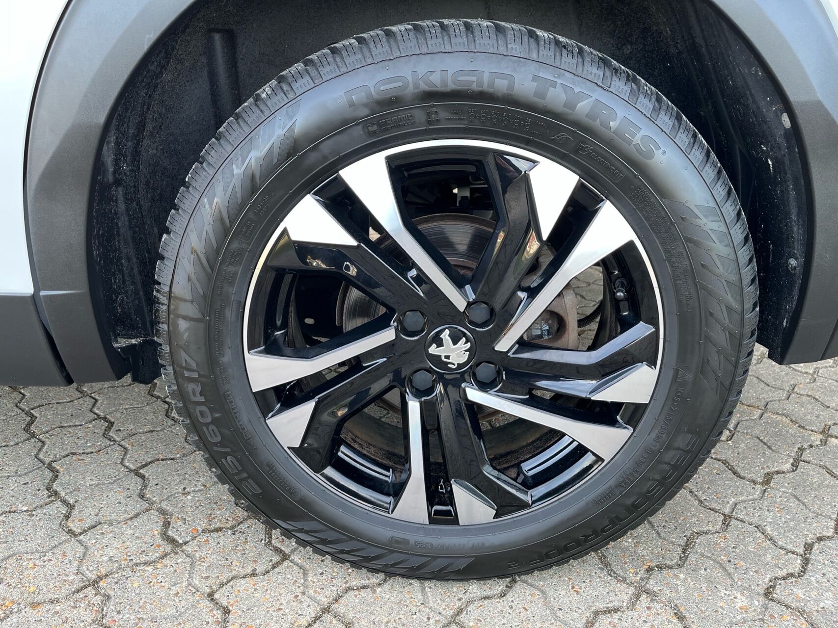 Billede af Peugeot e-2008 EL Allure Pack 136HK 5d Aut.