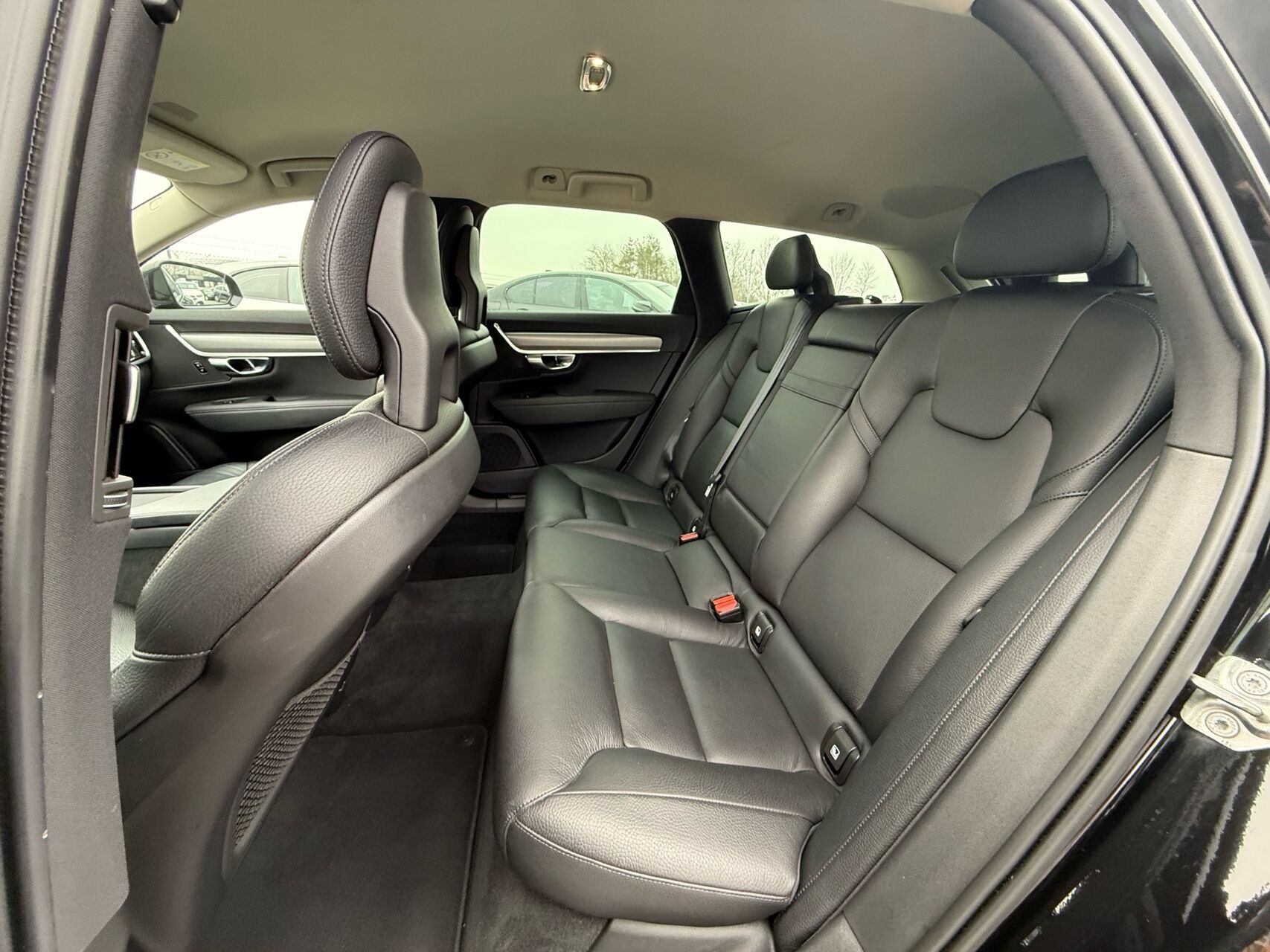 Billede af Volvo V90 2,0 D4 Momentum 190HK Stc 8g Aut.