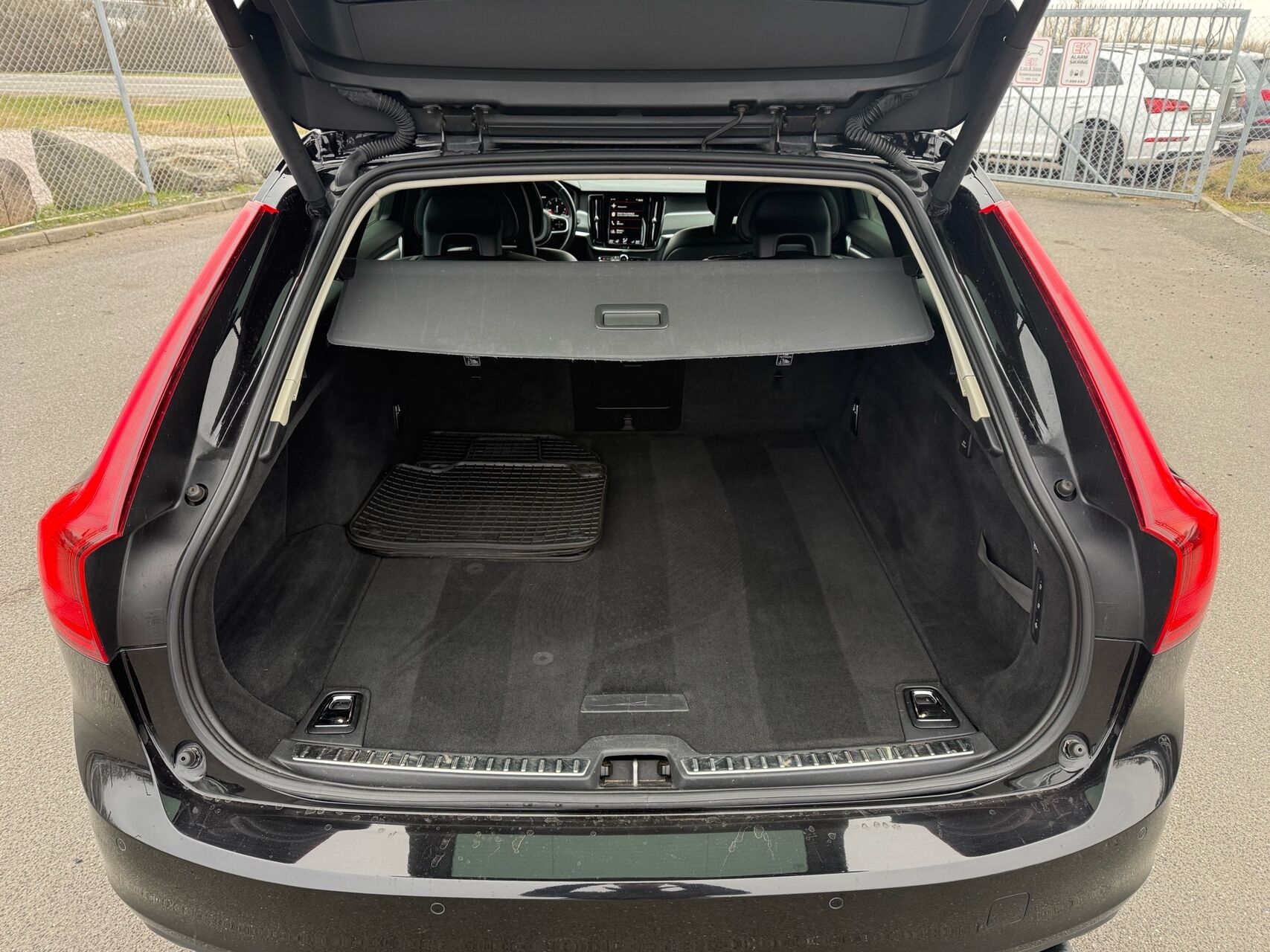 Billede af Volvo V90 2,0 D4 Momentum 190HK Stc 8g Aut.