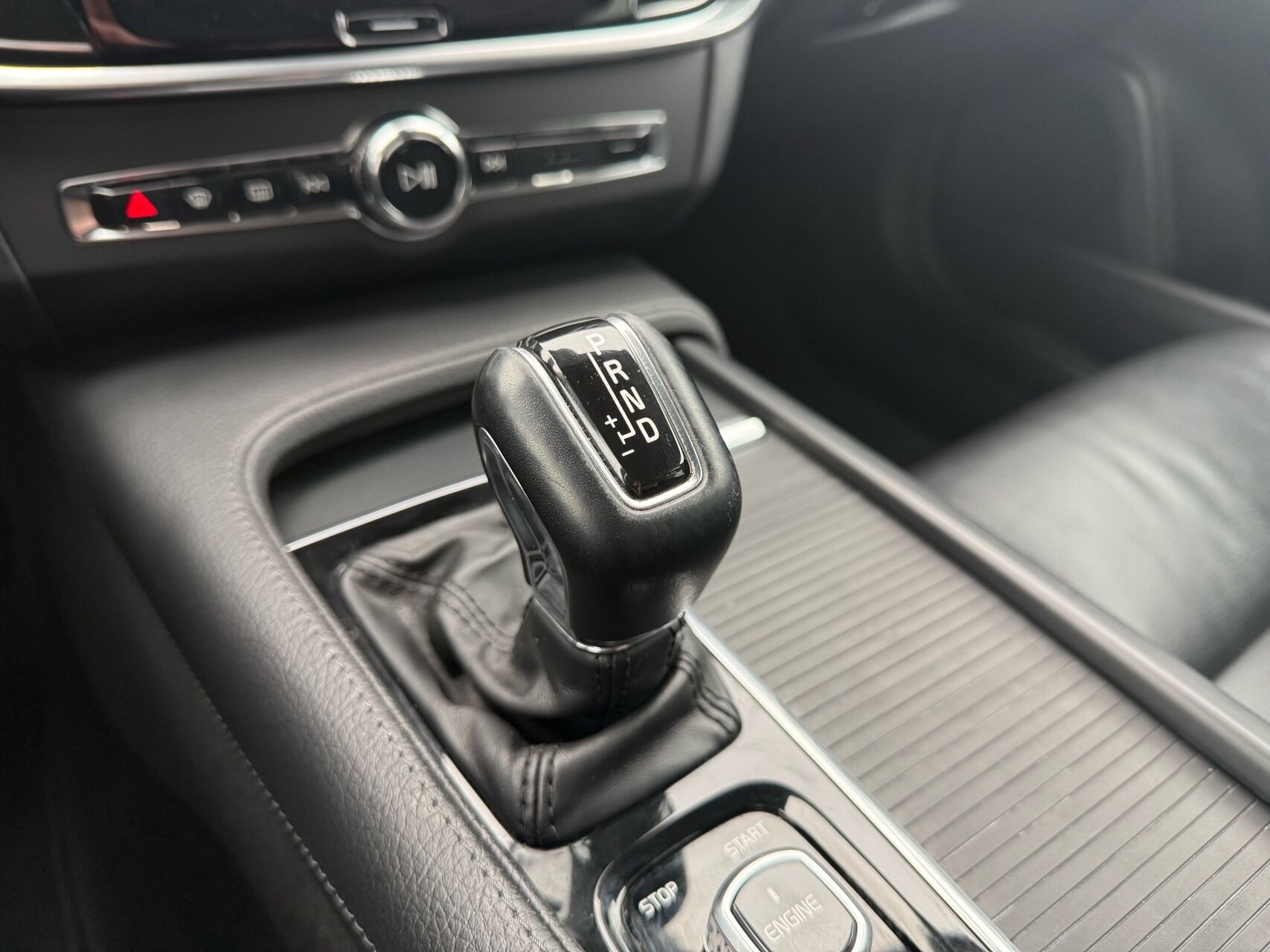 Billede af Volvo V90 2,0 D4 Momentum 190HK Stc 8g Aut.