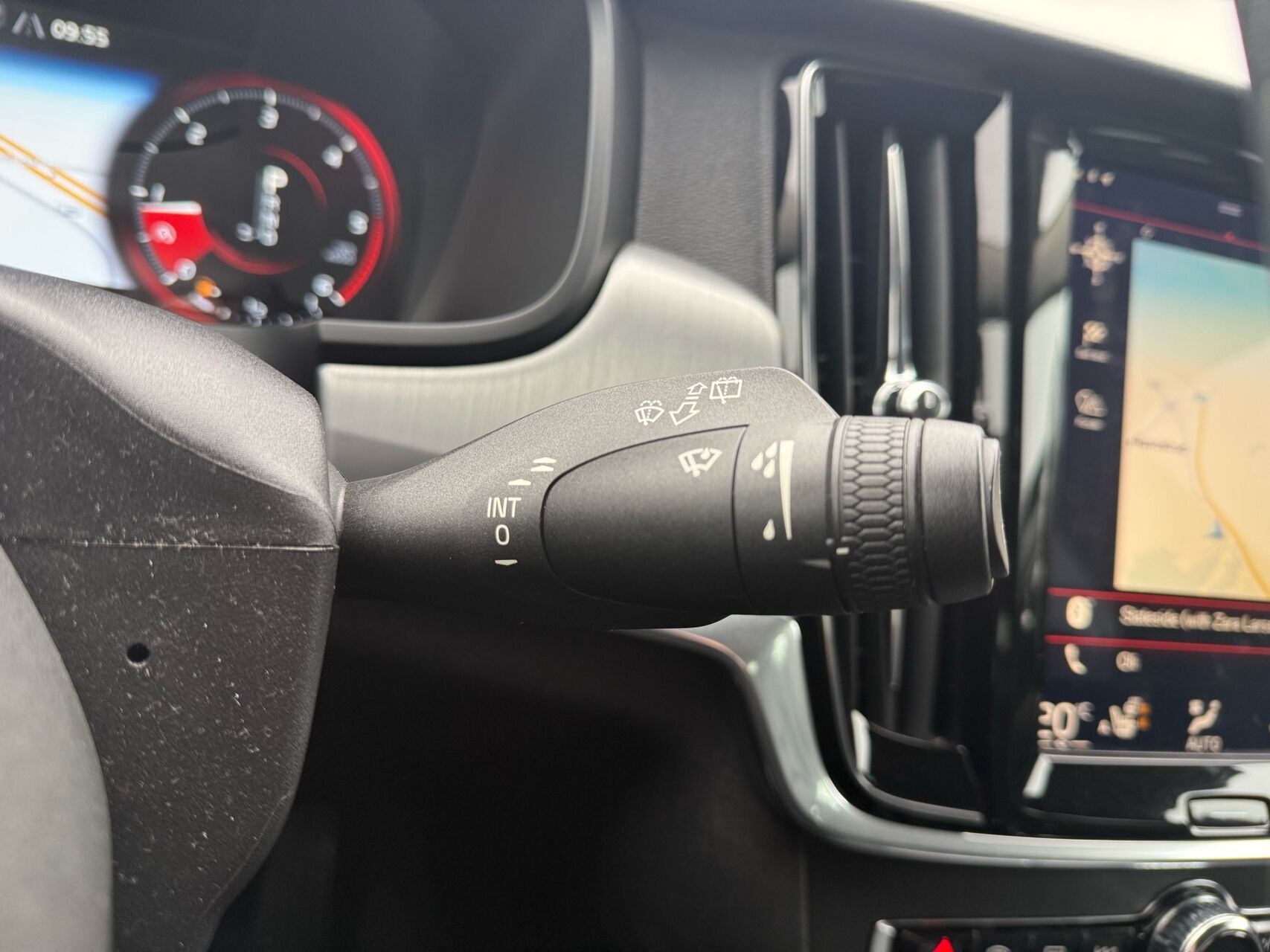 Billede af Volvo V90 2,0 D4 Momentum 190HK Stc 8g Aut.