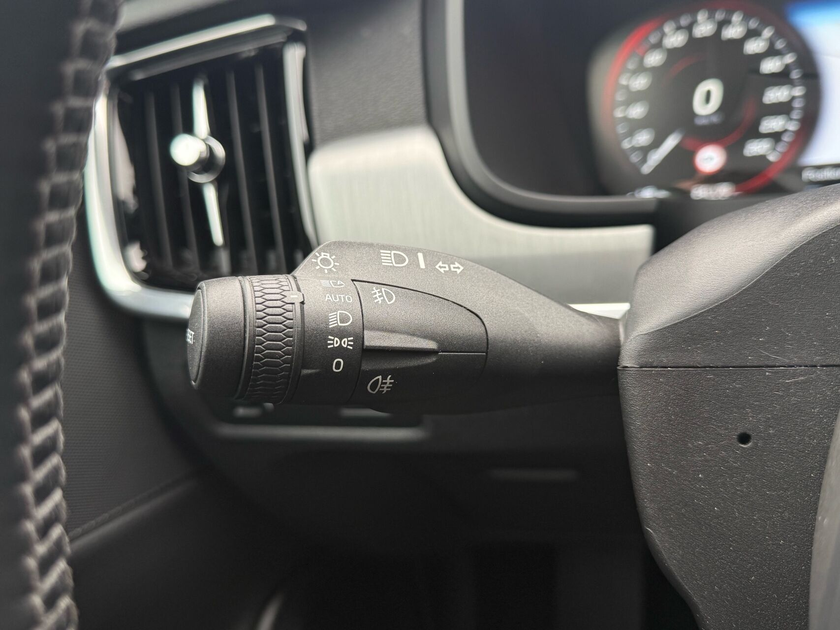 Billede af Volvo V90 2,0 D4 Momentum 190HK Stc 8g Aut.