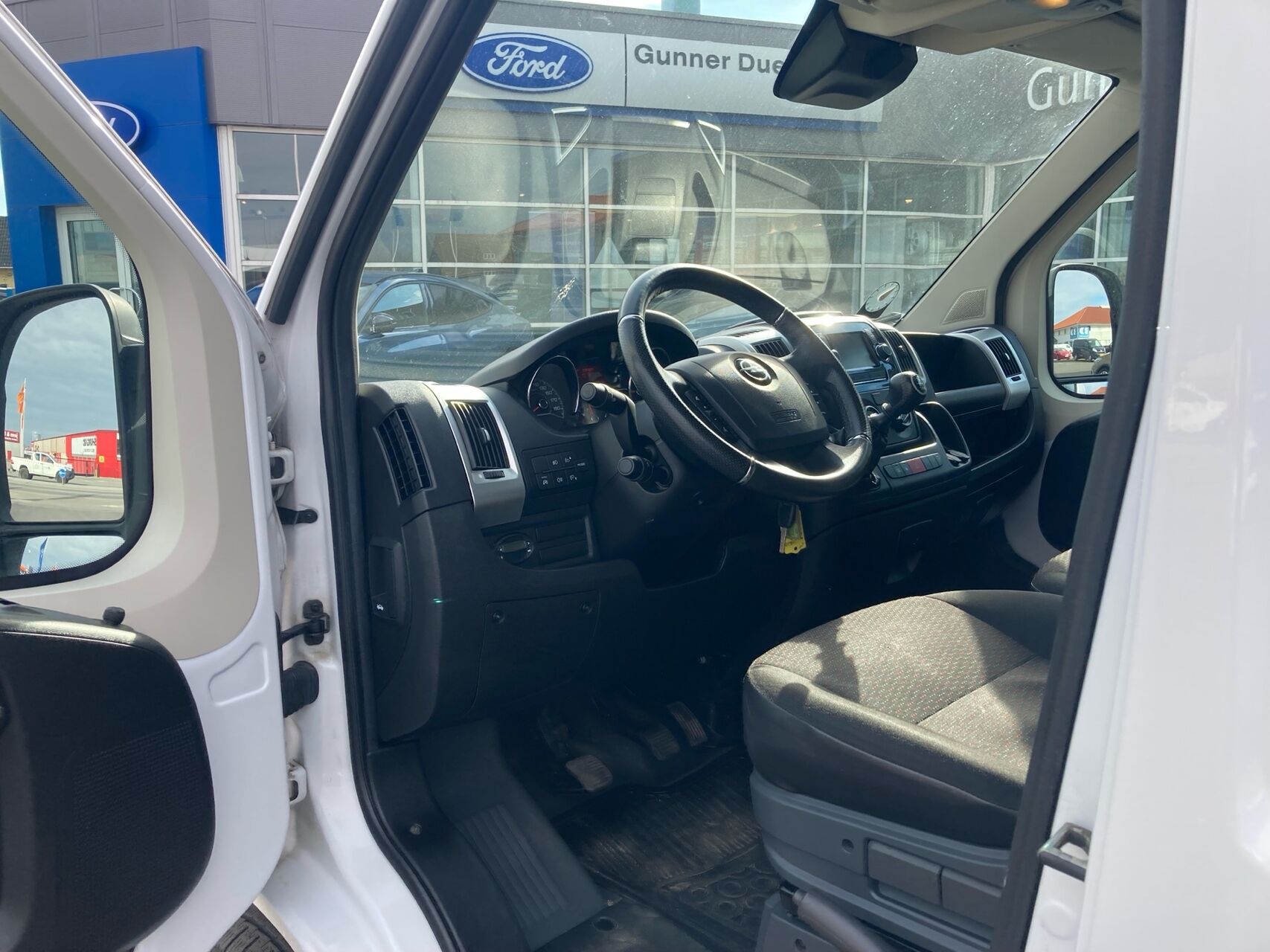 Billede af Opel Movano 35 L2H2 2,2 BlueHDi Enjoy 140HK Van 6g