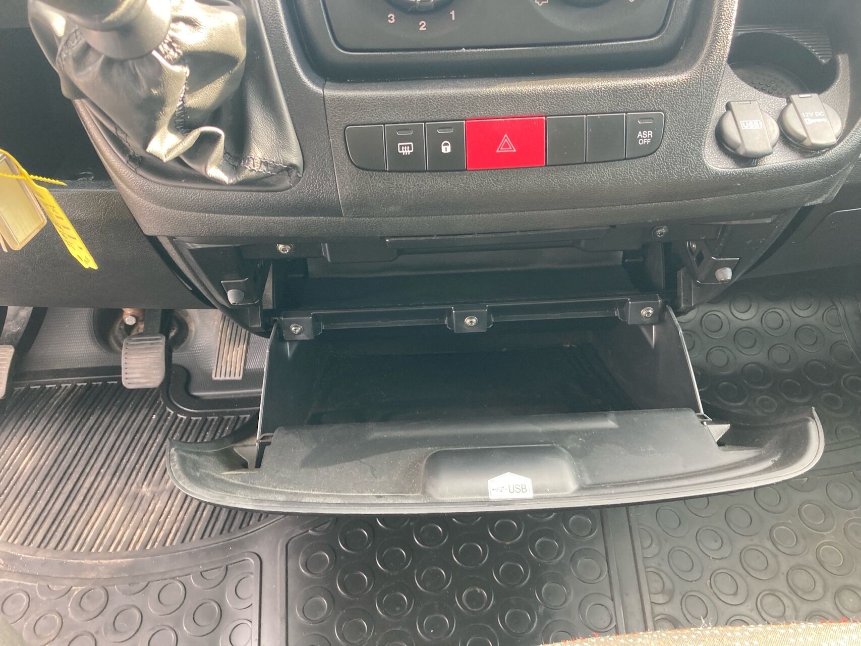 Billede af Opel Movano 35 L2H2 2,2 BlueHDi Enjoy 140HK Van 6g