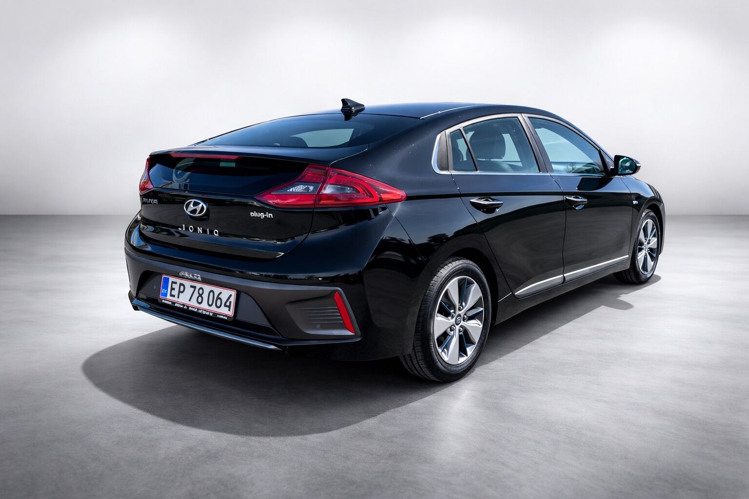 Billede af Hyundai Ioniq 1,6 GDI  Plugin-hybrid Premium plug-in 141HK 5d 6g Aut.