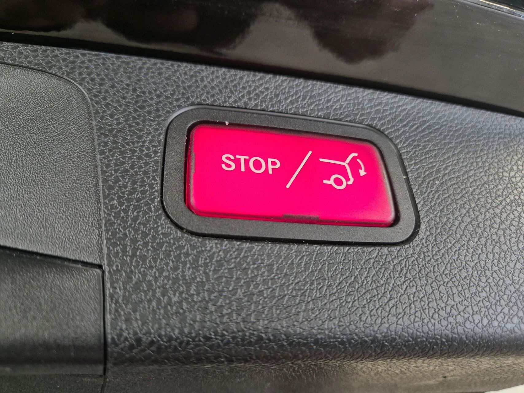 Billede af Mercedes-Benz E220 d T 2,0 D 9G-Tronic 194HK Stc Aut.