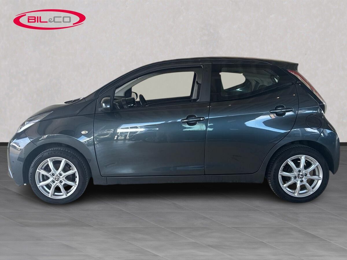 Billede af Toyota Aygo 1,0 VVT-I X-Play + X-Touch X-Shift 69HK 5d Aut.