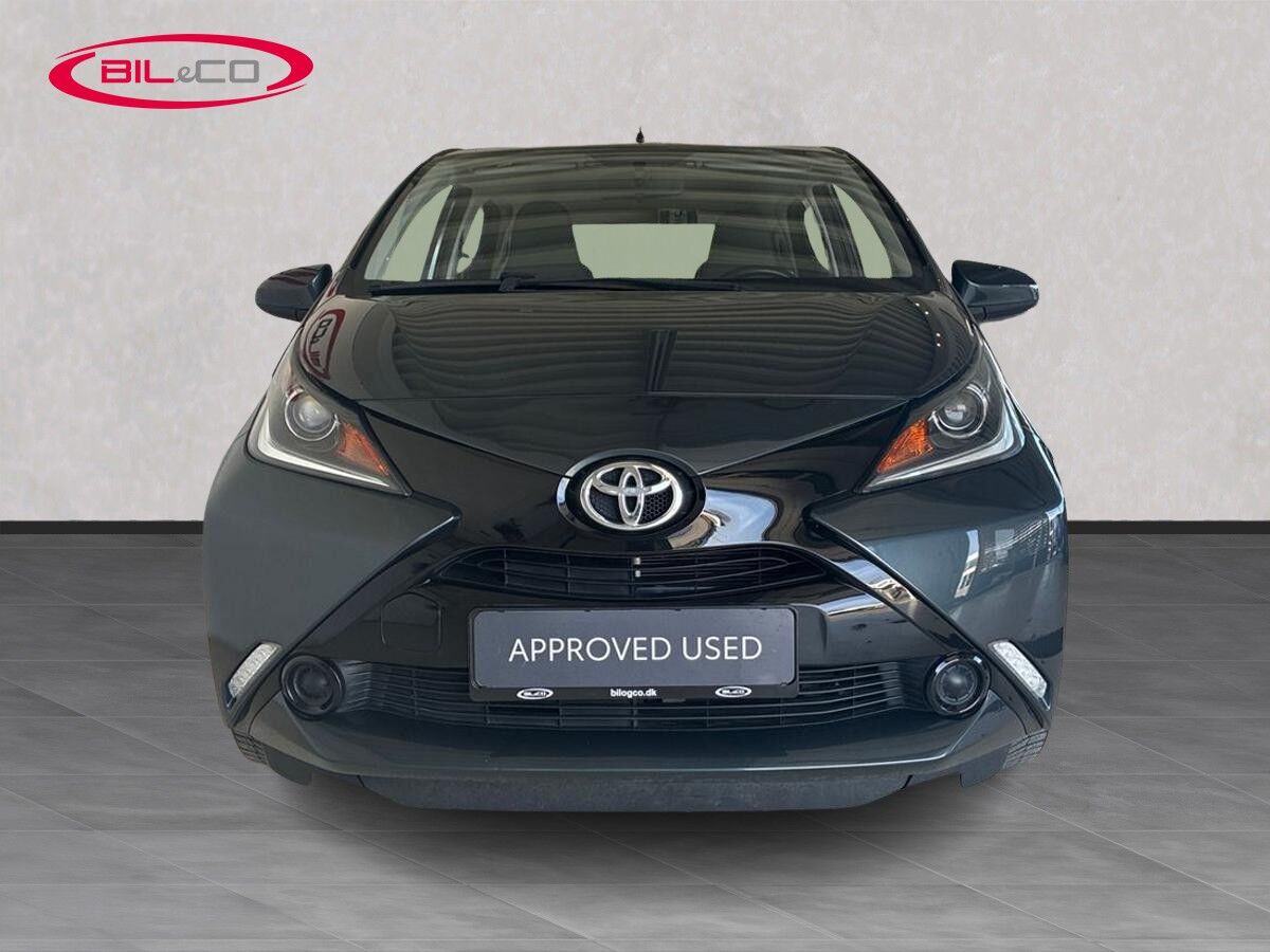 Billede af Toyota Aygo 1,0 VVT-I X-Play + X-Touch X-Shift 69HK 5d Aut.