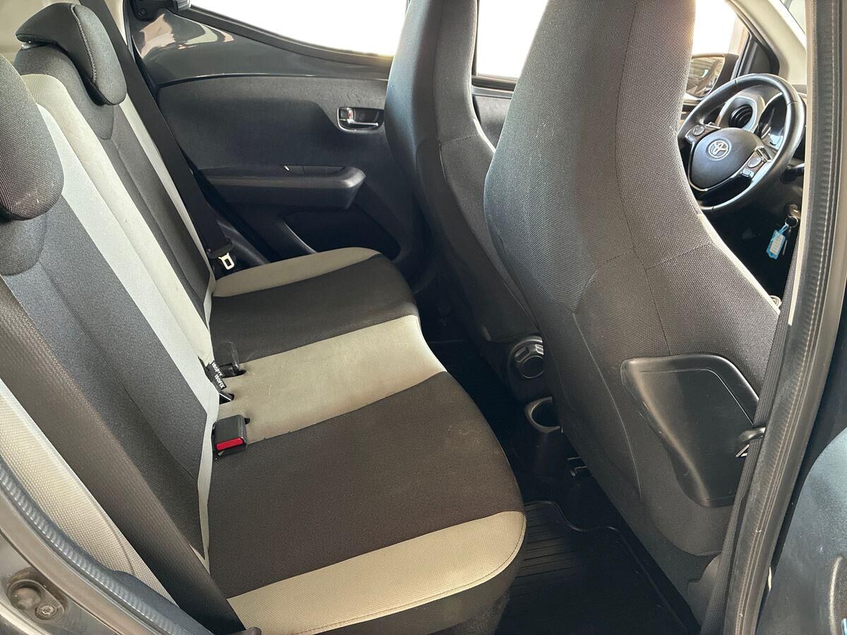 Billede af Toyota Aygo 1,0 VVT-I X-Play + X-Touch X-Shift 69HK 5d Aut.