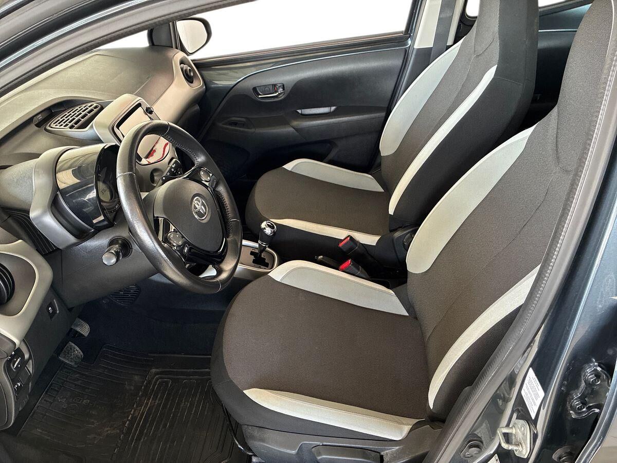 Billede af Toyota Aygo 1,0 VVT-I X-Play + X-Touch X-Shift 69HK 5d Aut.