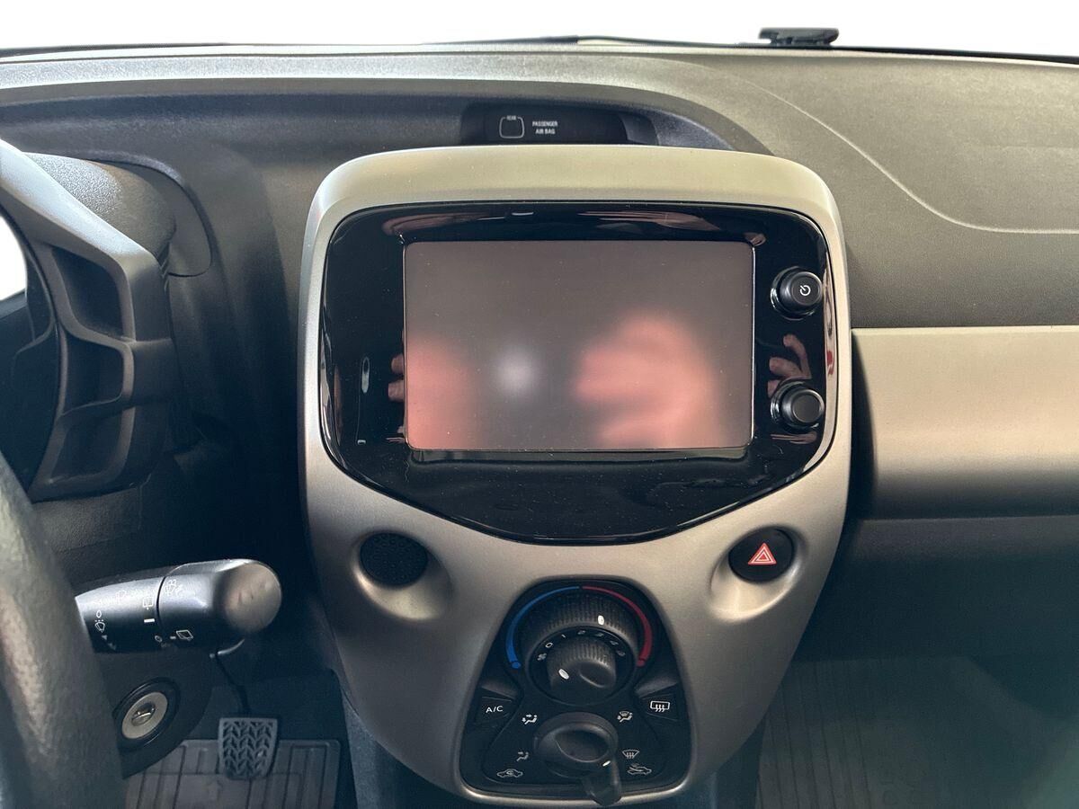 Billede af Toyota Aygo 1,0 VVT-I X-Play + X-Touch X-Shift 69HK 5d Aut.