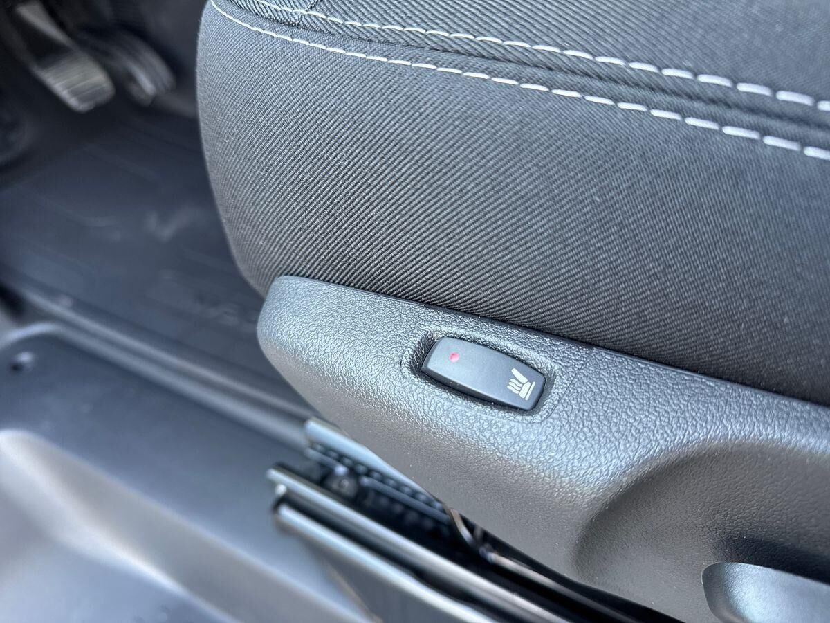 Billede af Nissan Primastar L2H1 2,0 DCi Tekna 170HK Van 6g Aut.