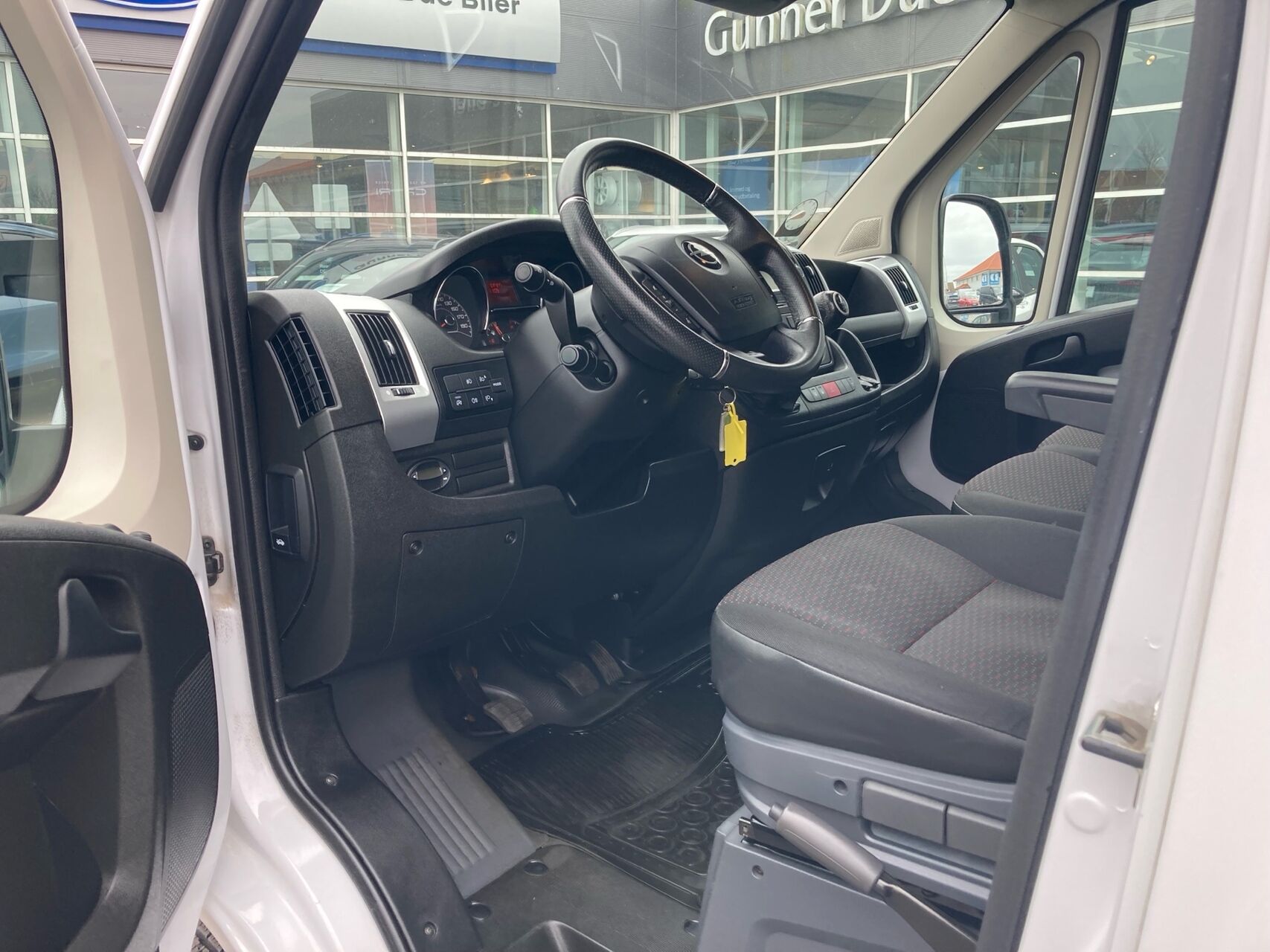 Billede af Opel Movano 35 L2H2 2,2 BlueHDi Enjoy 140HK Van 6g