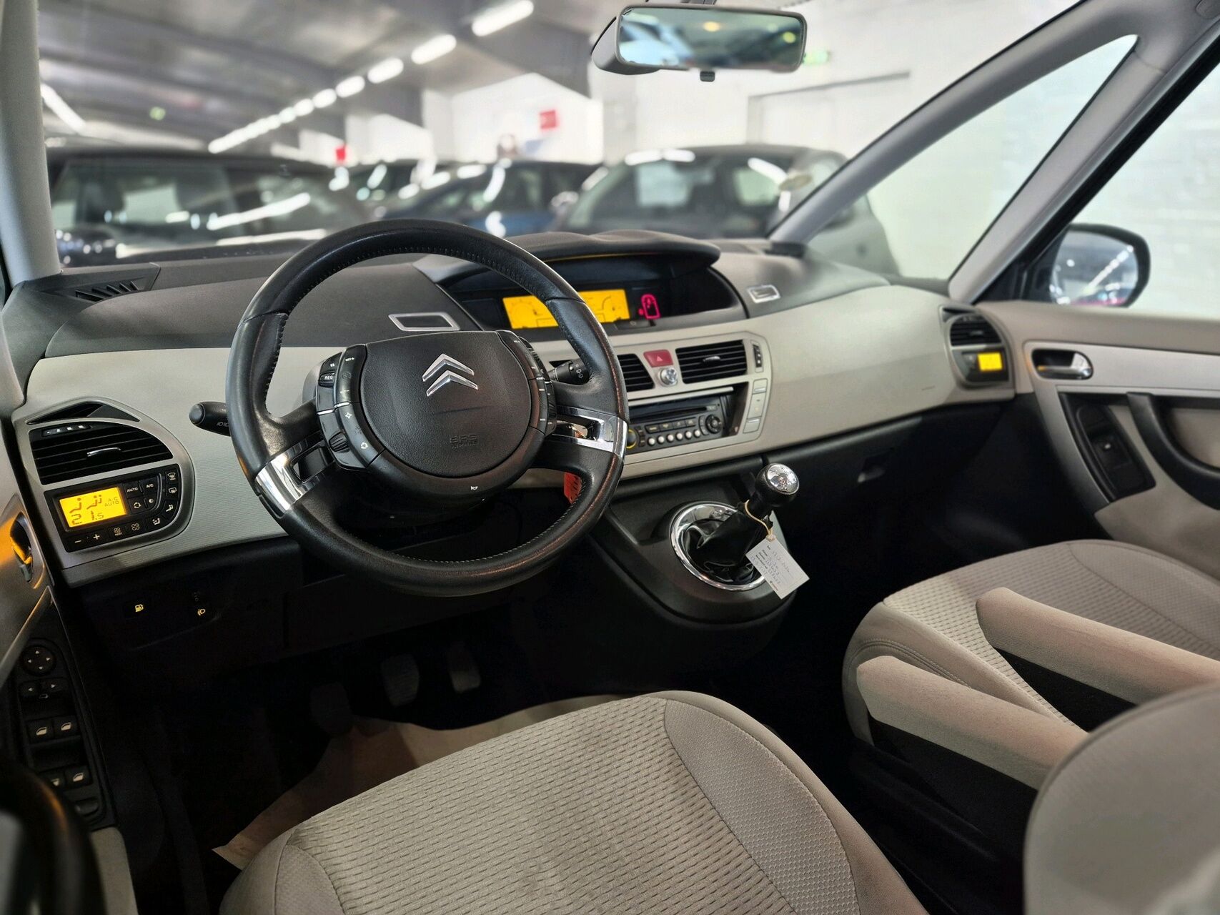 Billede af Citroën Grand C4 Picasso 1,6 VTi Prestige 120HK