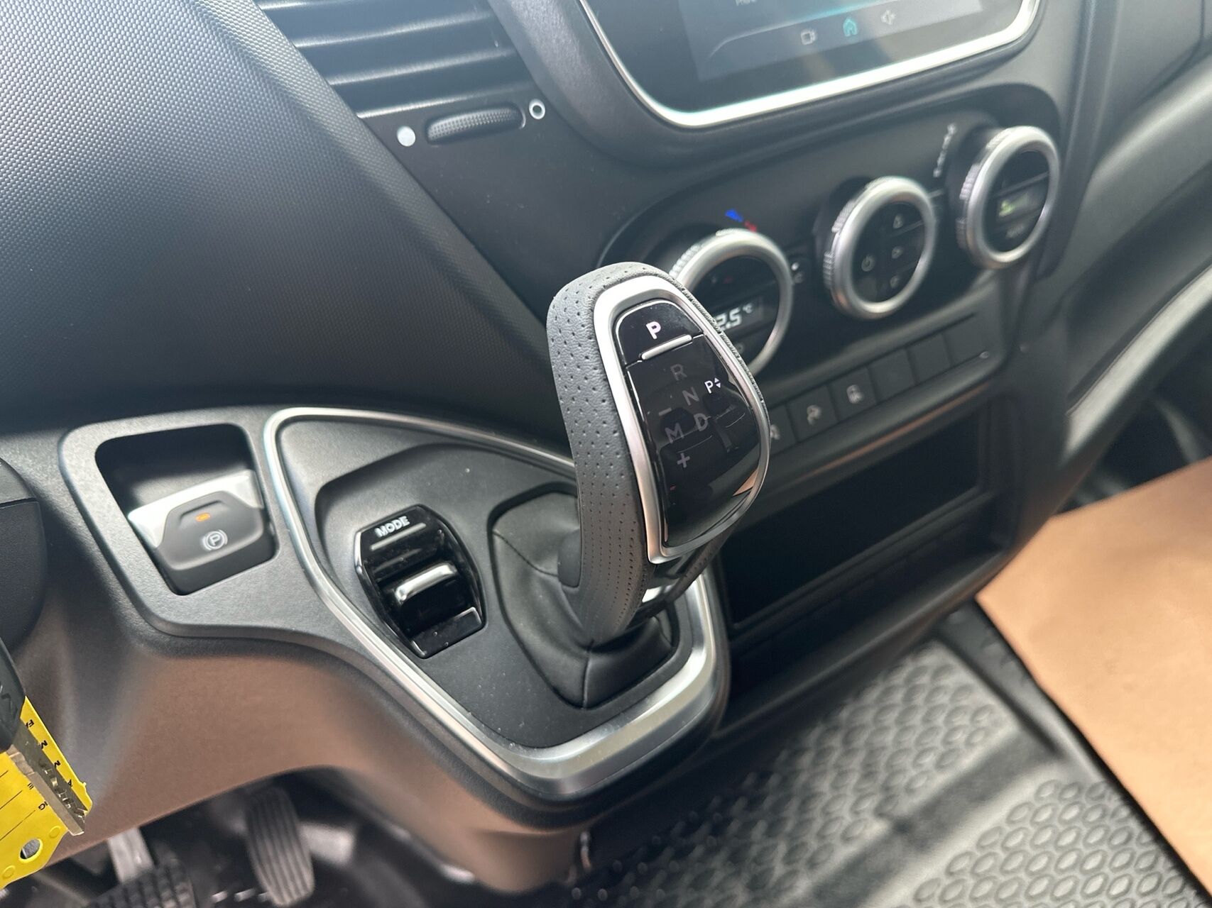 Billede af Iveco Daily 35S14 12m3 2,3 D 136HK Van 8g Aut.