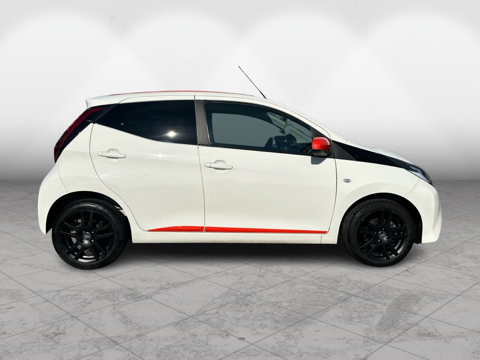 Billede af Toyota Aygo 1,0 VVT-I X-Style + DAB+ 72HK 5d