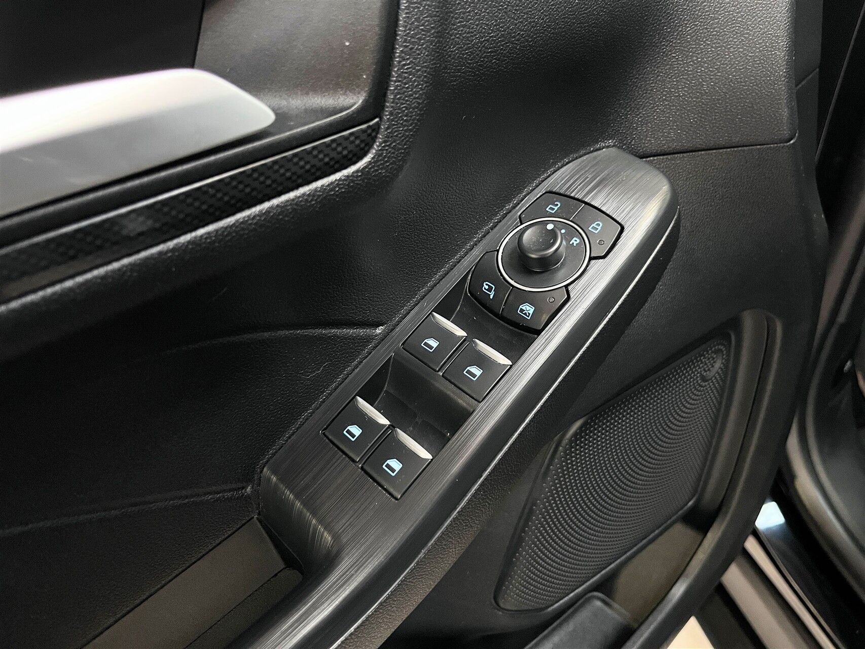 Billede af Ford Kuga 2,5 Plugin-hybrid ST-Line X CVT 225HK 5d Trinl. Gear