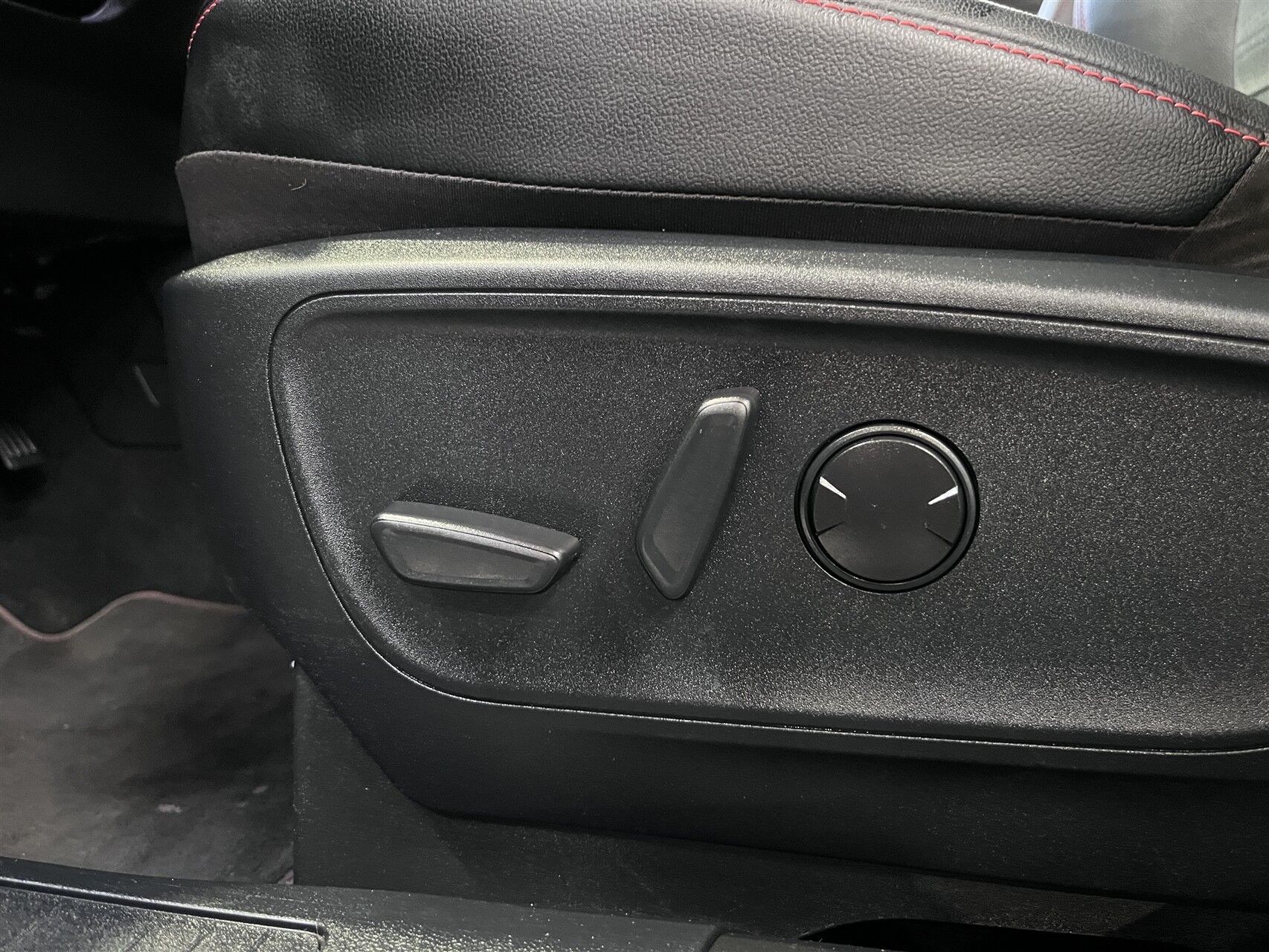 Billede af Ford Kuga 2,5 Plugin-hybrid ST-Line X CVT 225HK 5d Trinl. Gear