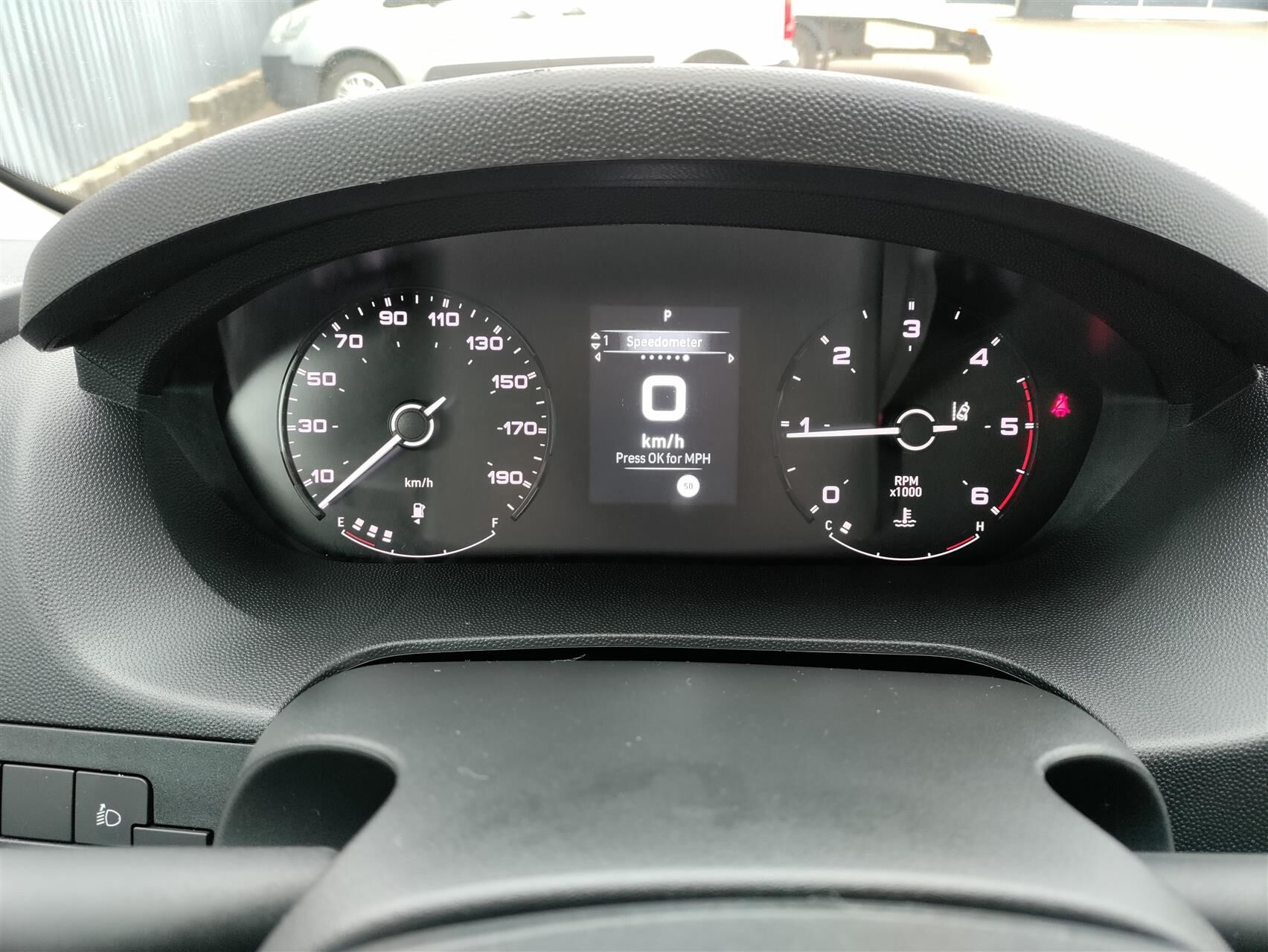 Billede af Peugeot Boxer 435 L2H2 2,2 BlueHDi Premium EAT8 180HK Van 8g Aut.