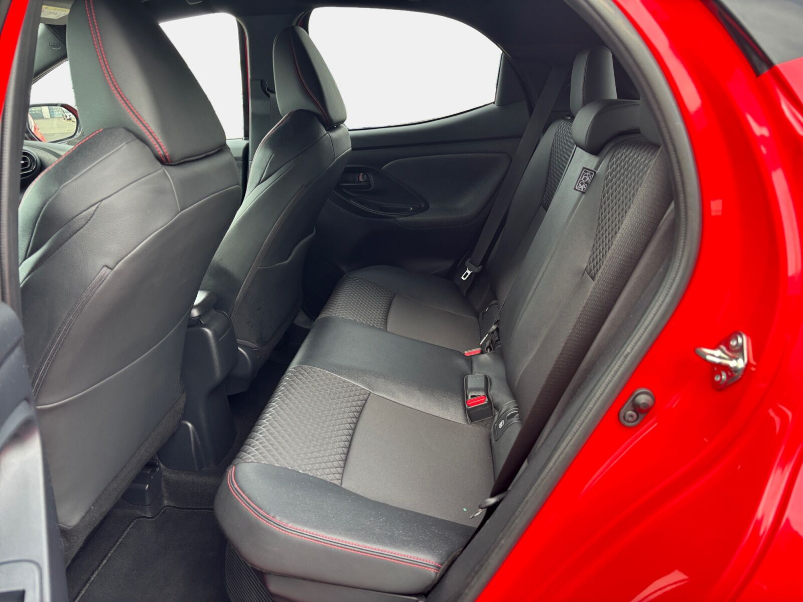 Billede af Toyota Yaris 1,5 Hybrid H3 Premier Edition 116HK 5d Trinl. Gear