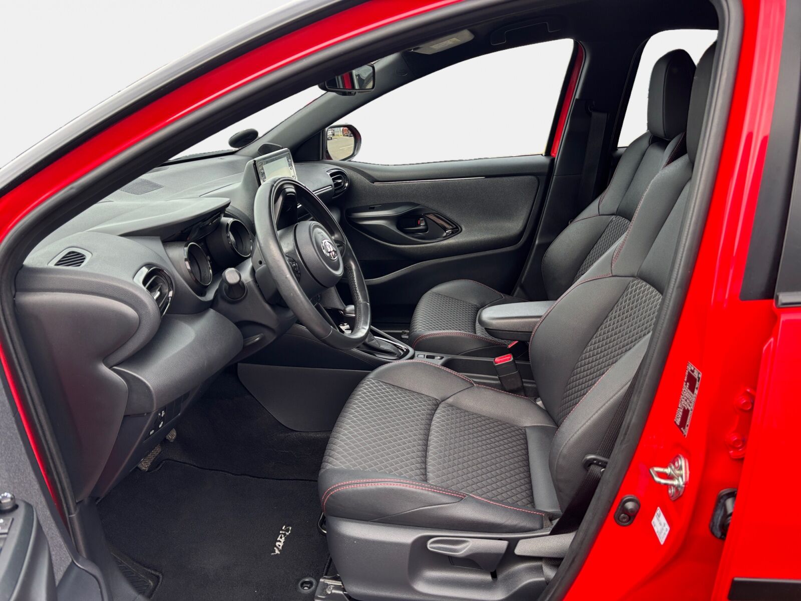 Billede af Toyota Yaris 1,5 Hybrid H3 Premier Edition 116HK 5d Trinl. Gear