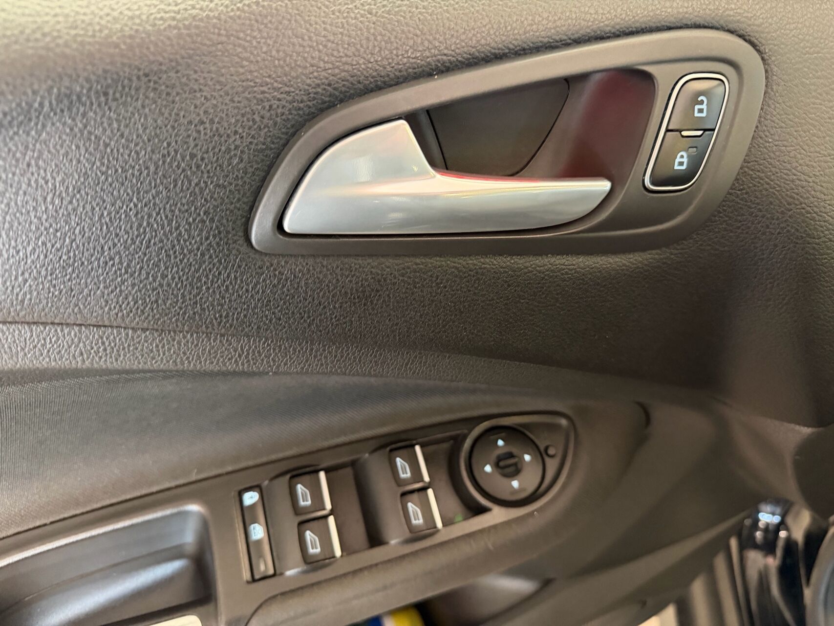 Billede af Ford C-MAX 1,5 TDCi Titanium Powershift 120HK 6g Aut.