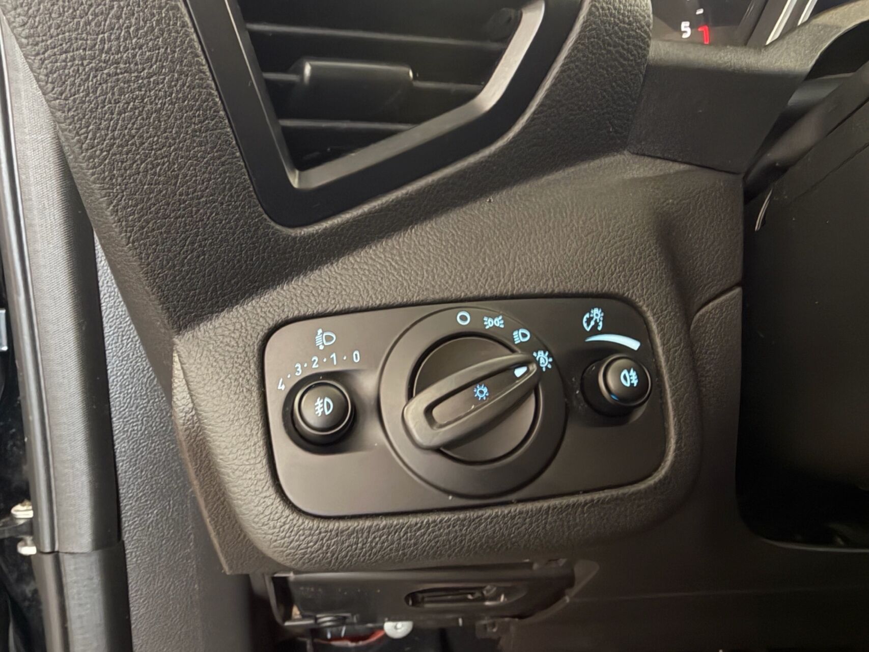 Billede af Ford C-MAX 1,5 TDCi Titanium Powershift 120HK 6g Aut.