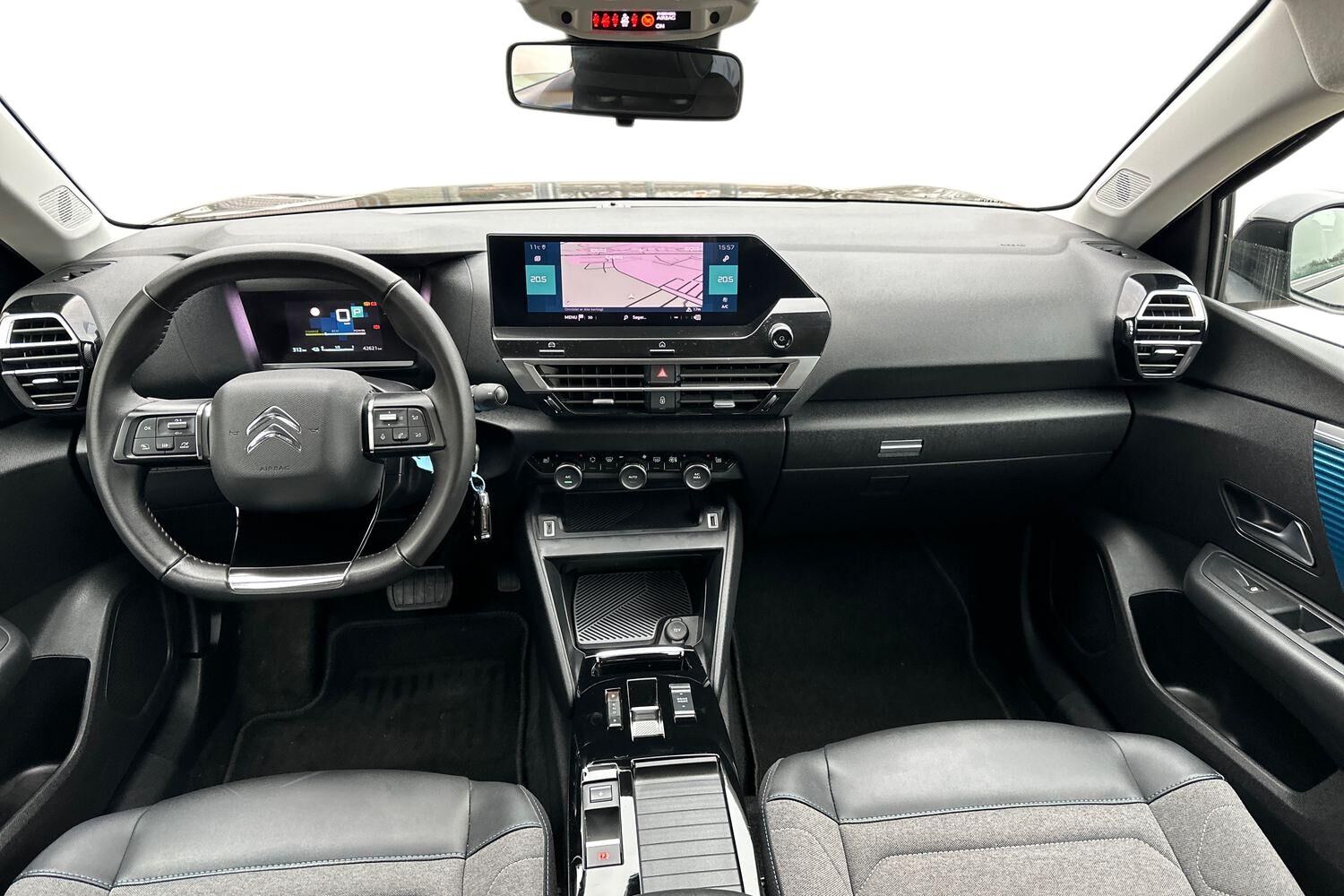 Billede af Citroën e-C4 EL Shine Ltd. 136HK 5d Aut.