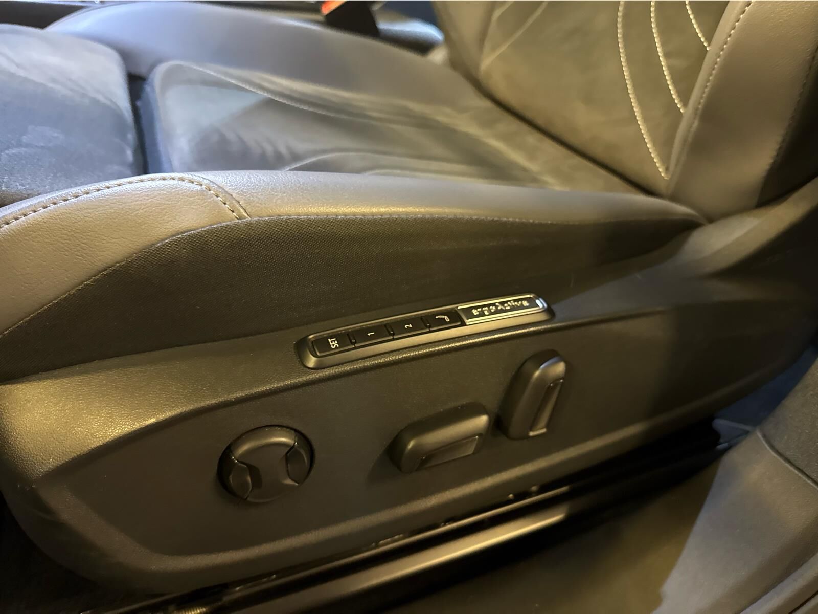 Billede af VW ID.4 EL Max Performance 204HK 5d Aut.