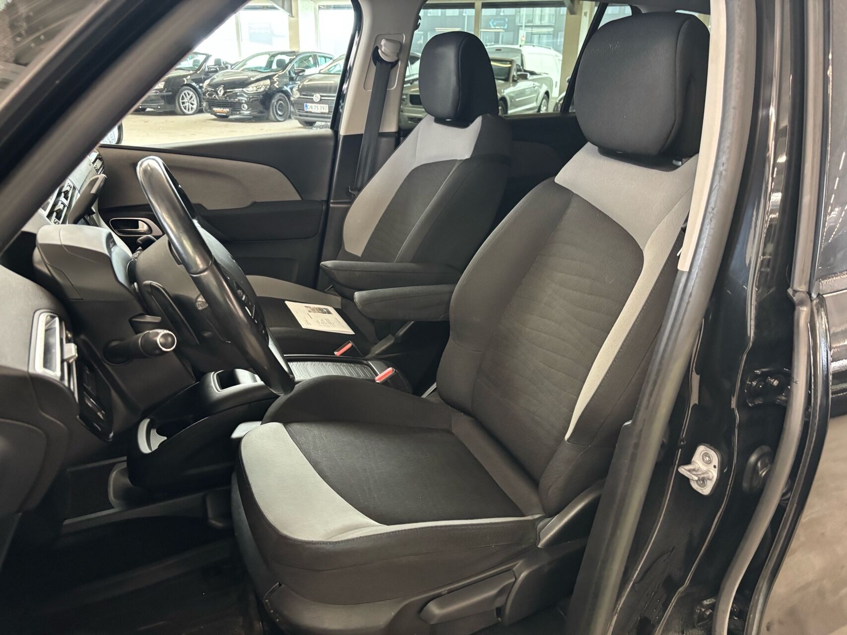 Billede af Citroën Grand C4 Picasso 1,6 e-HDi Seduction ETG6 115HK 6g Aut.