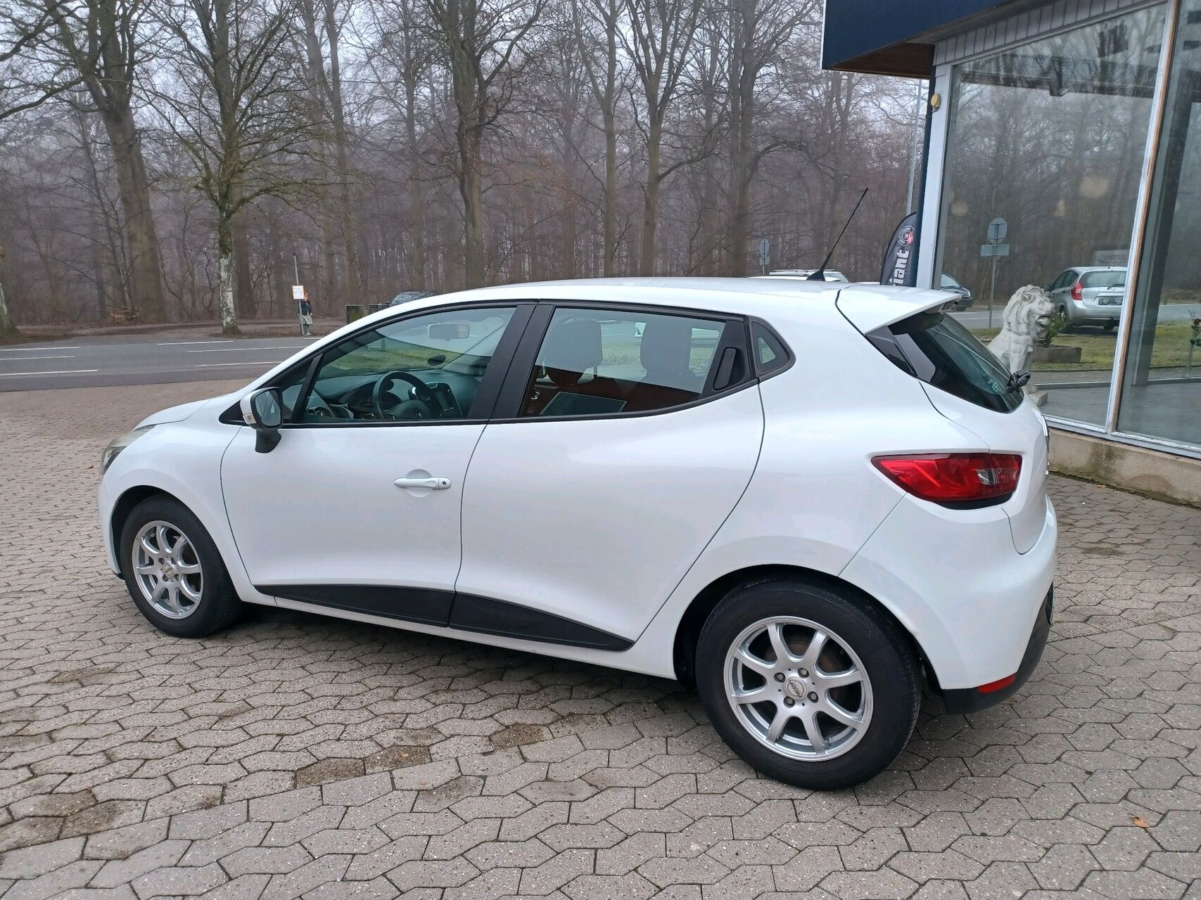 Billede af Renault Clio 1,2 16V Expression 75HK 5d