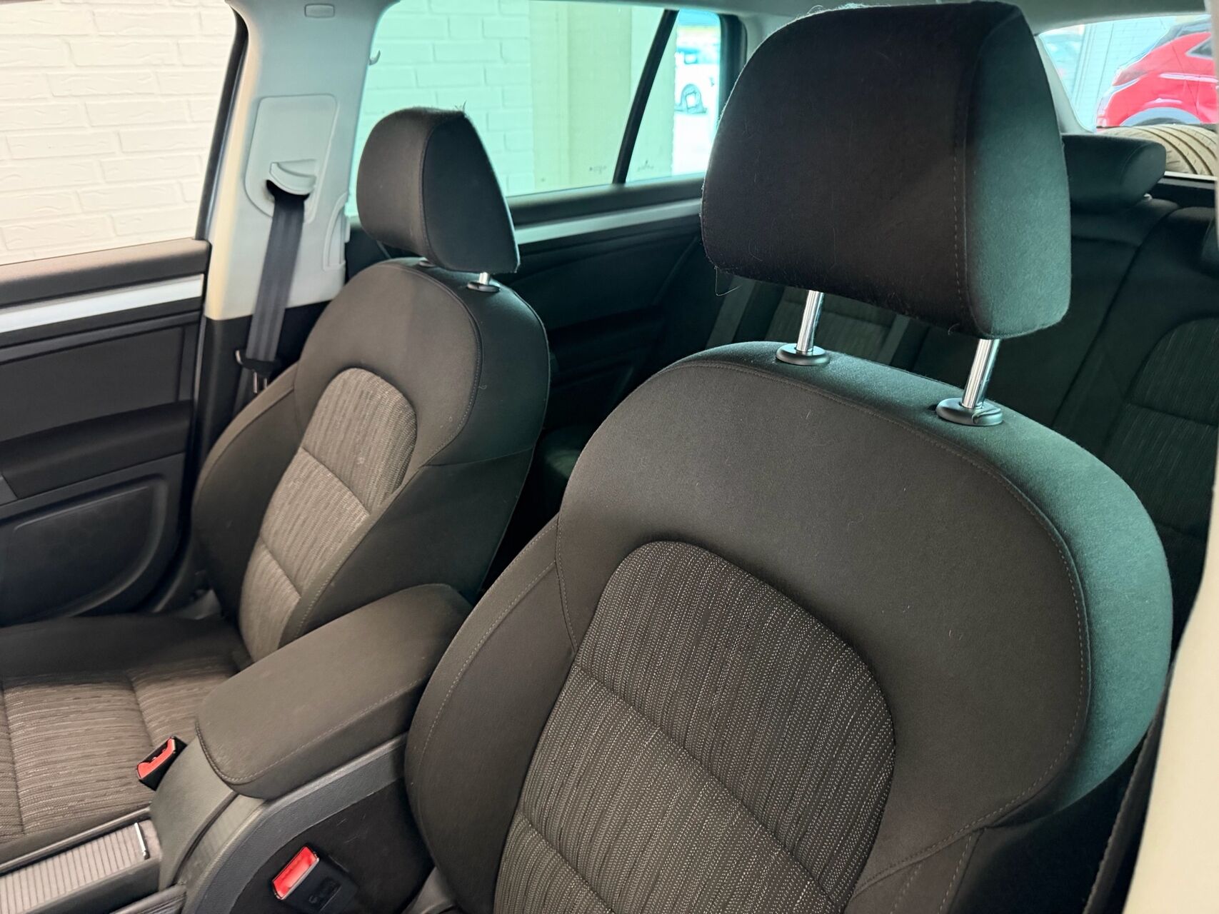 Billede af Skoda Superb Combi 2,0 TDI Common Rail DPF Elegance DSG 170HK Stc 6g Aut.