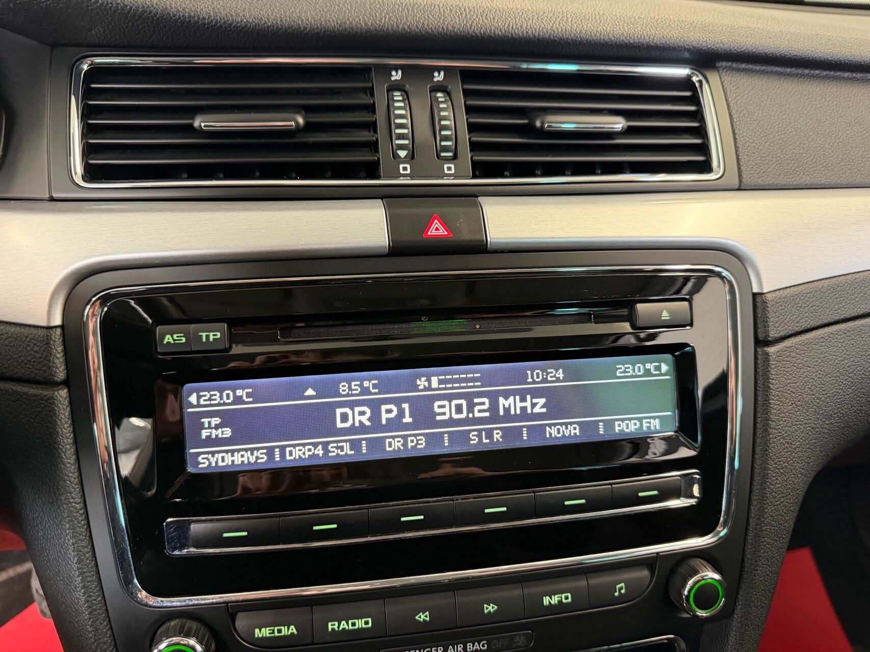 Billede af Skoda Superb Combi 2,0 TDI Common Rail DPF Elegance DSG 170HK Stc 6g Aut.