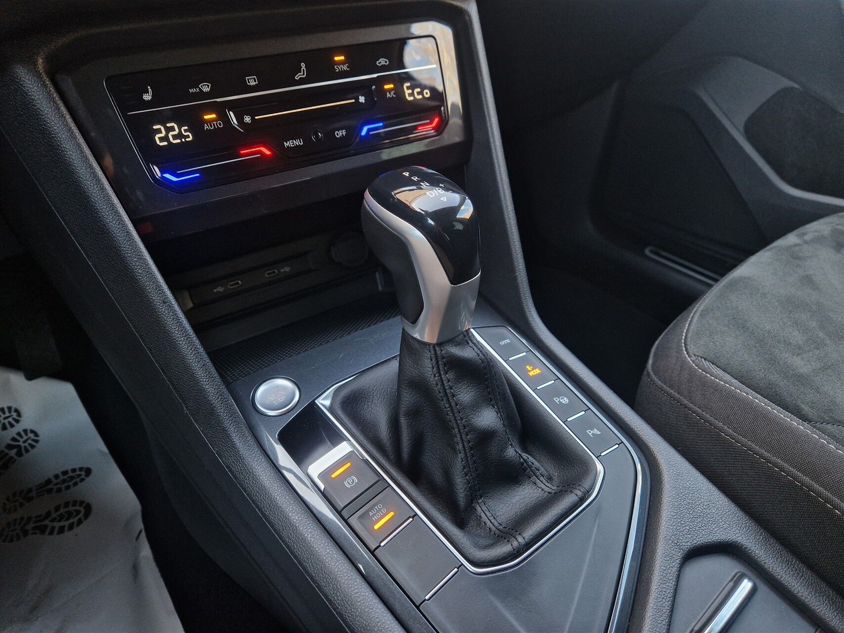 Billede af VW Tiguan 1,4 TSI eHybrid Elegance DSG 245HK 5d 6g Aut.