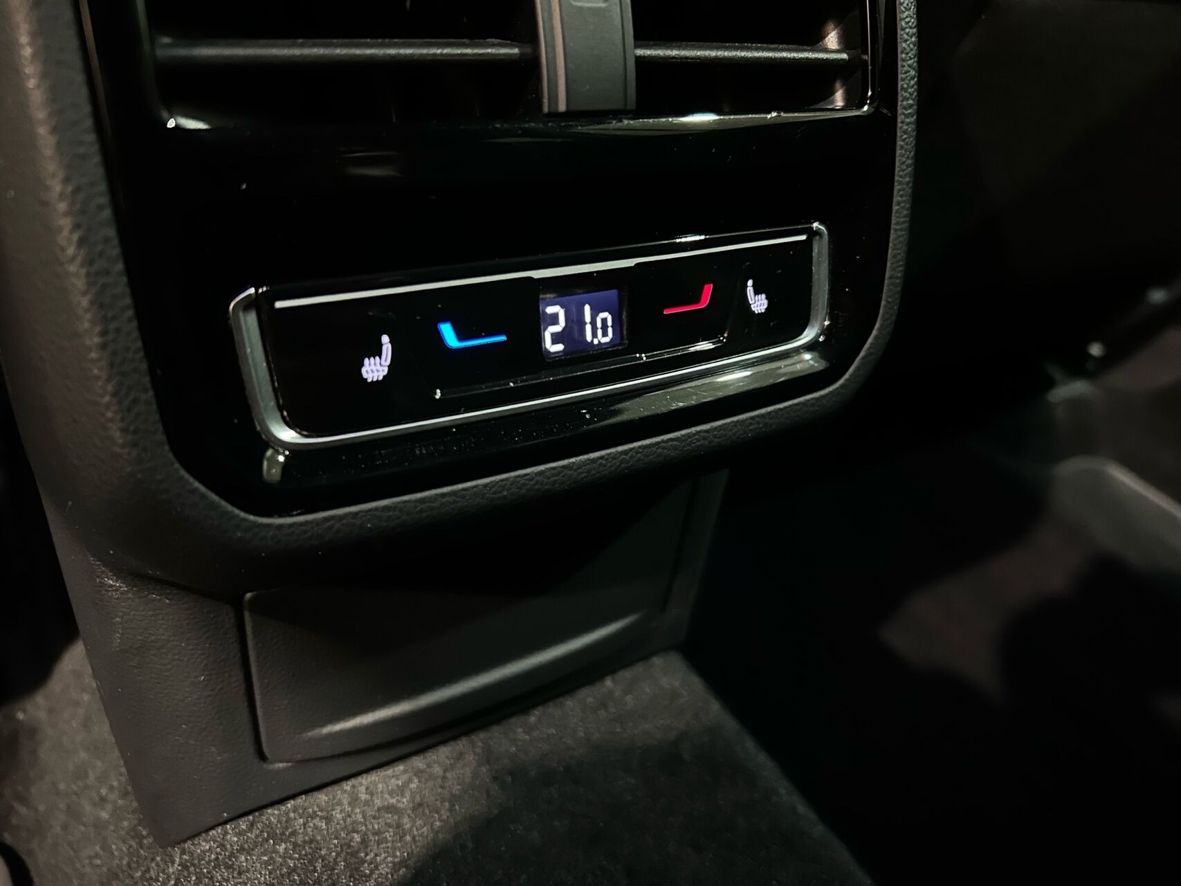 Billede af VW Passat Variant 1,4 TSI  Plugin-hybrid GTE DSG 218HK Stc 6g Aut.