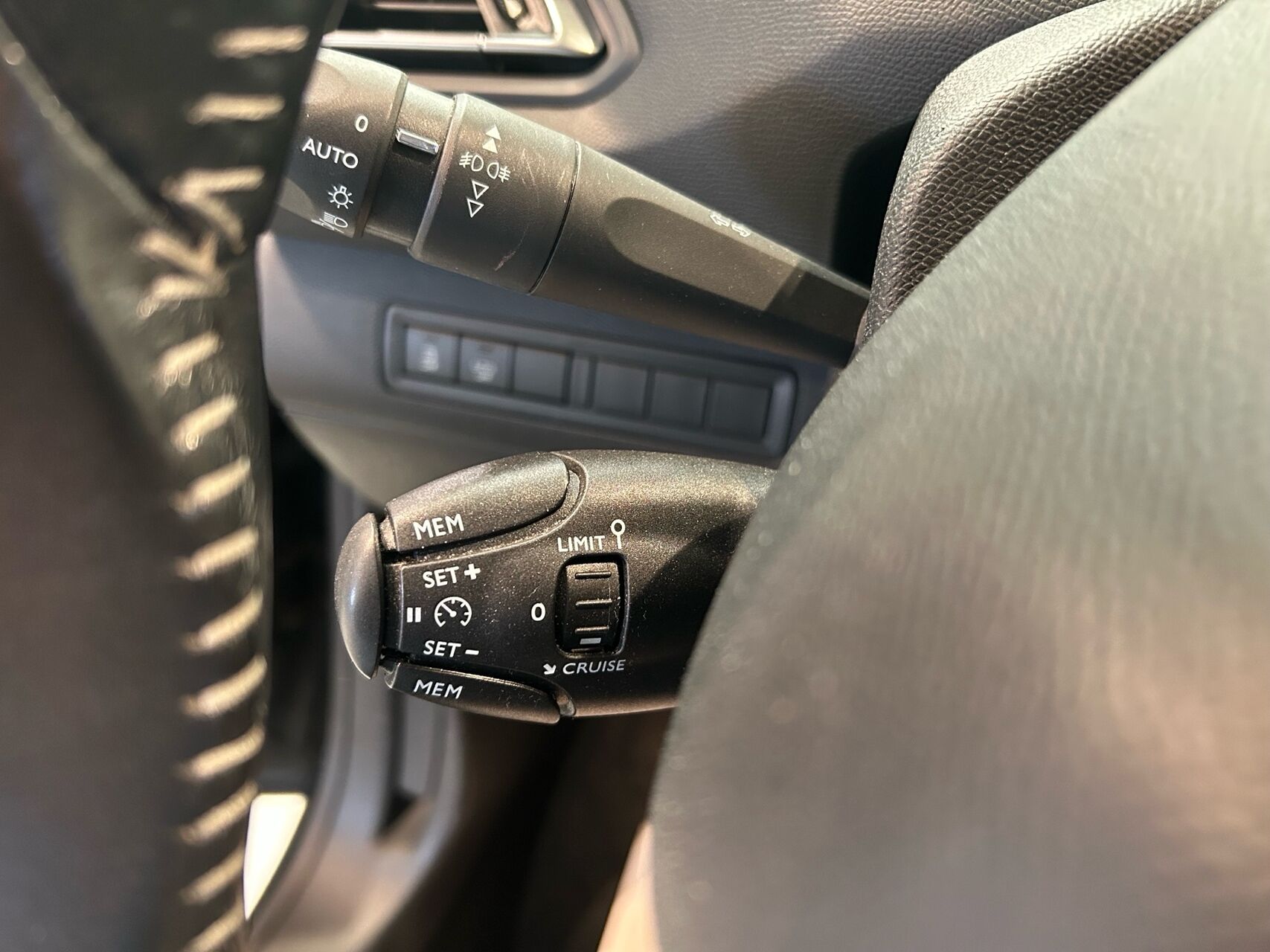 Billede af Peugeot 308 1,6 BlueHDi Prestige 120HK 5d