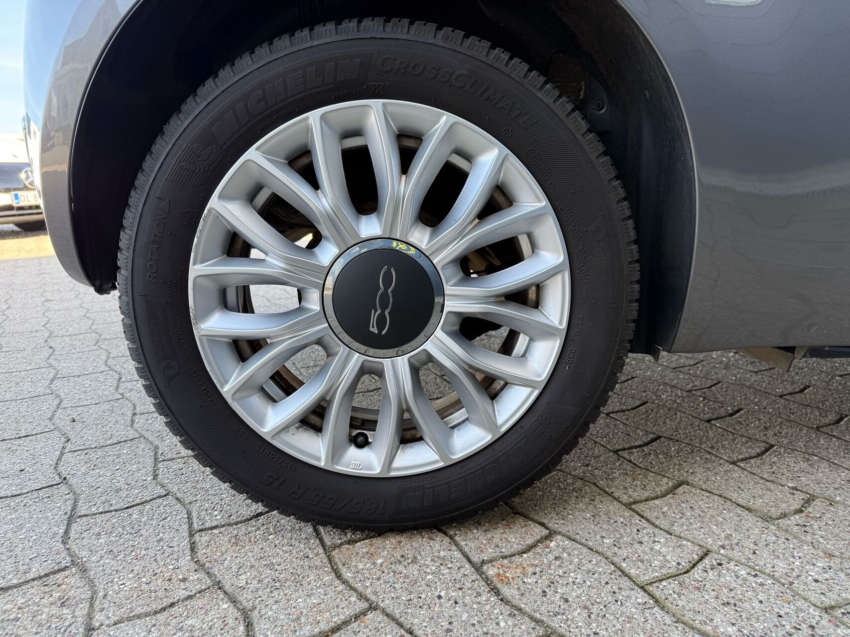 Billede af Fiat 500 0,9 Lounge 80HK 3d