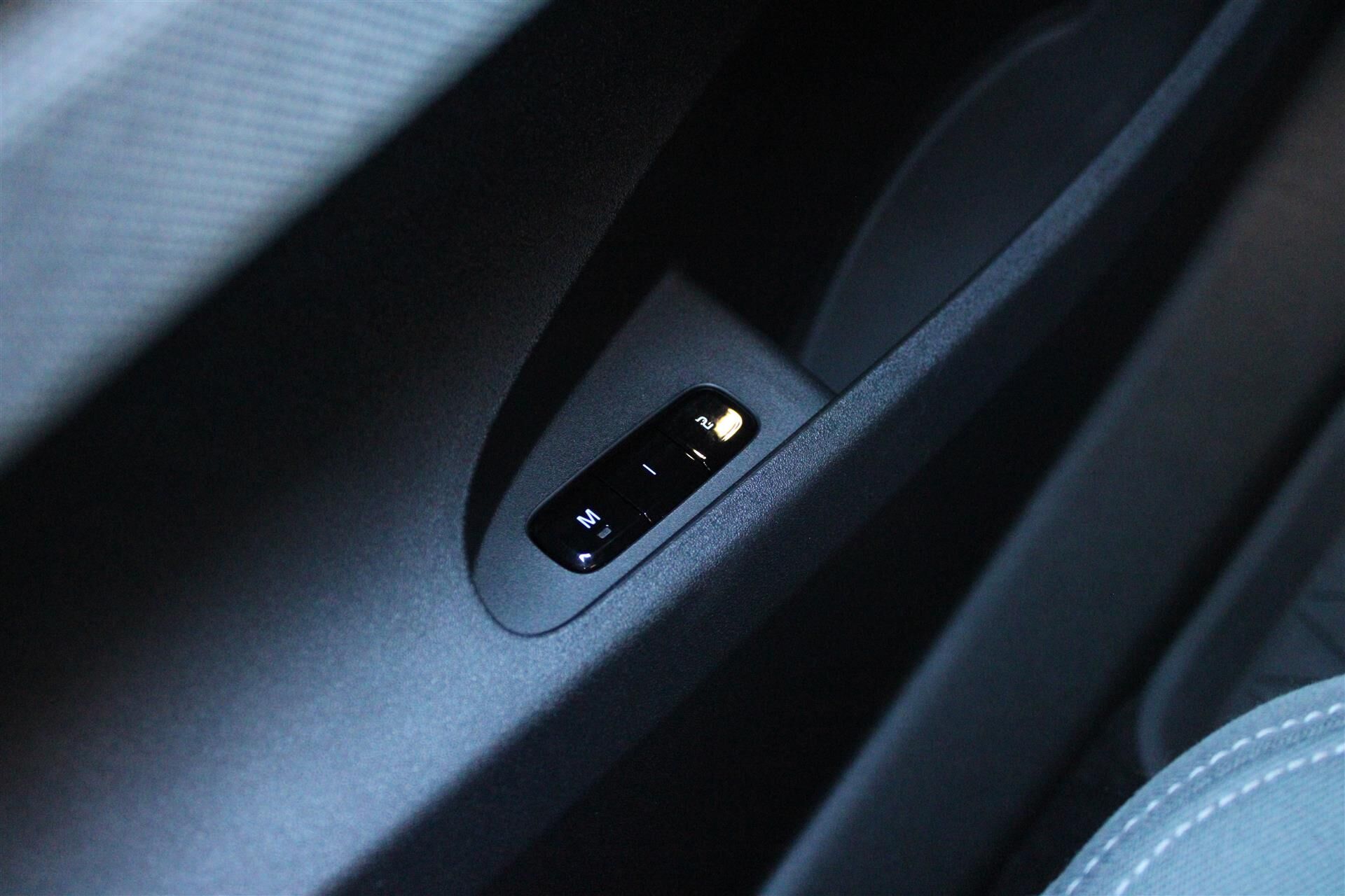 Billede af Polestar 2 EL Intro Dual motor AWD 408HK 5d Aut.